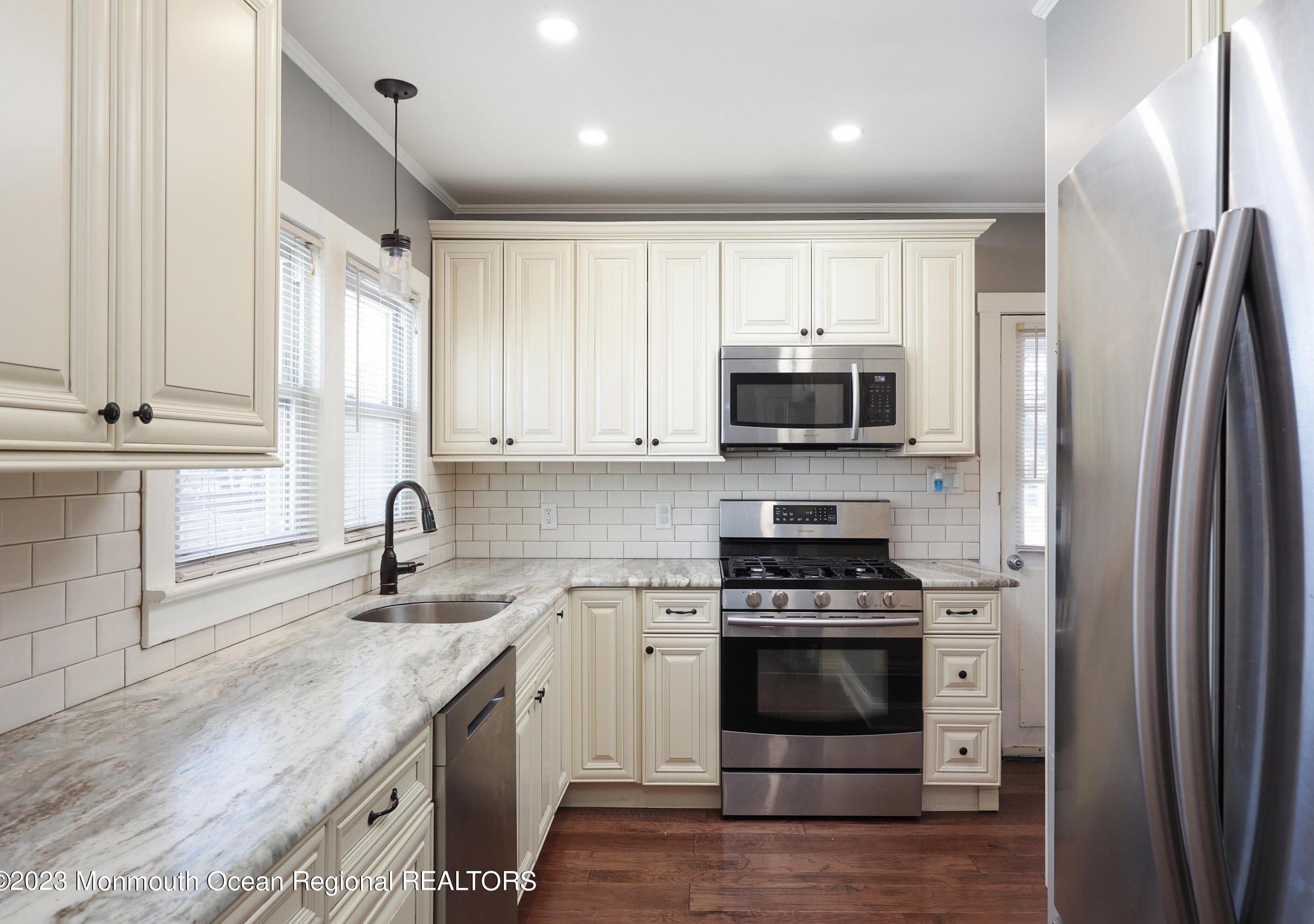 15 King St, Toms River NJ  08753-6619 exterior