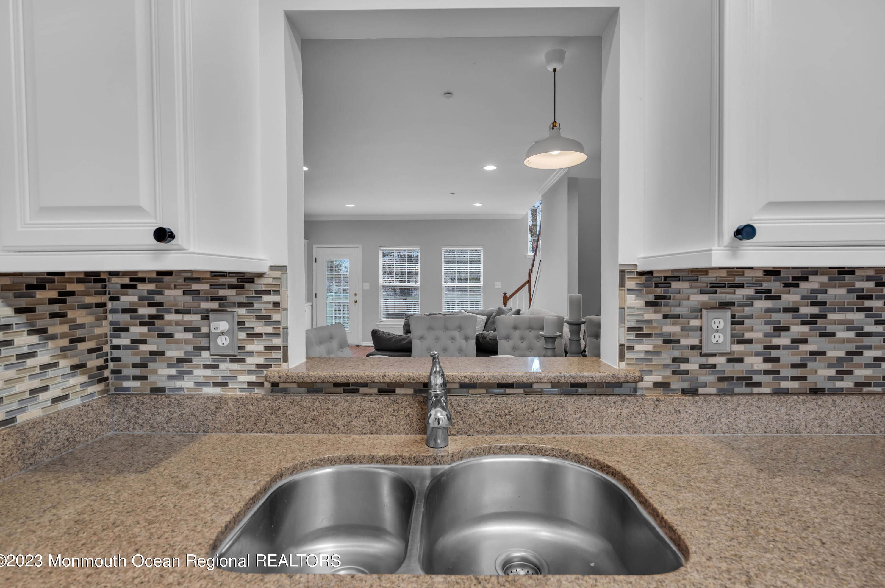 26 Aspen Way, Matawan NJ  07747-1905 exterior