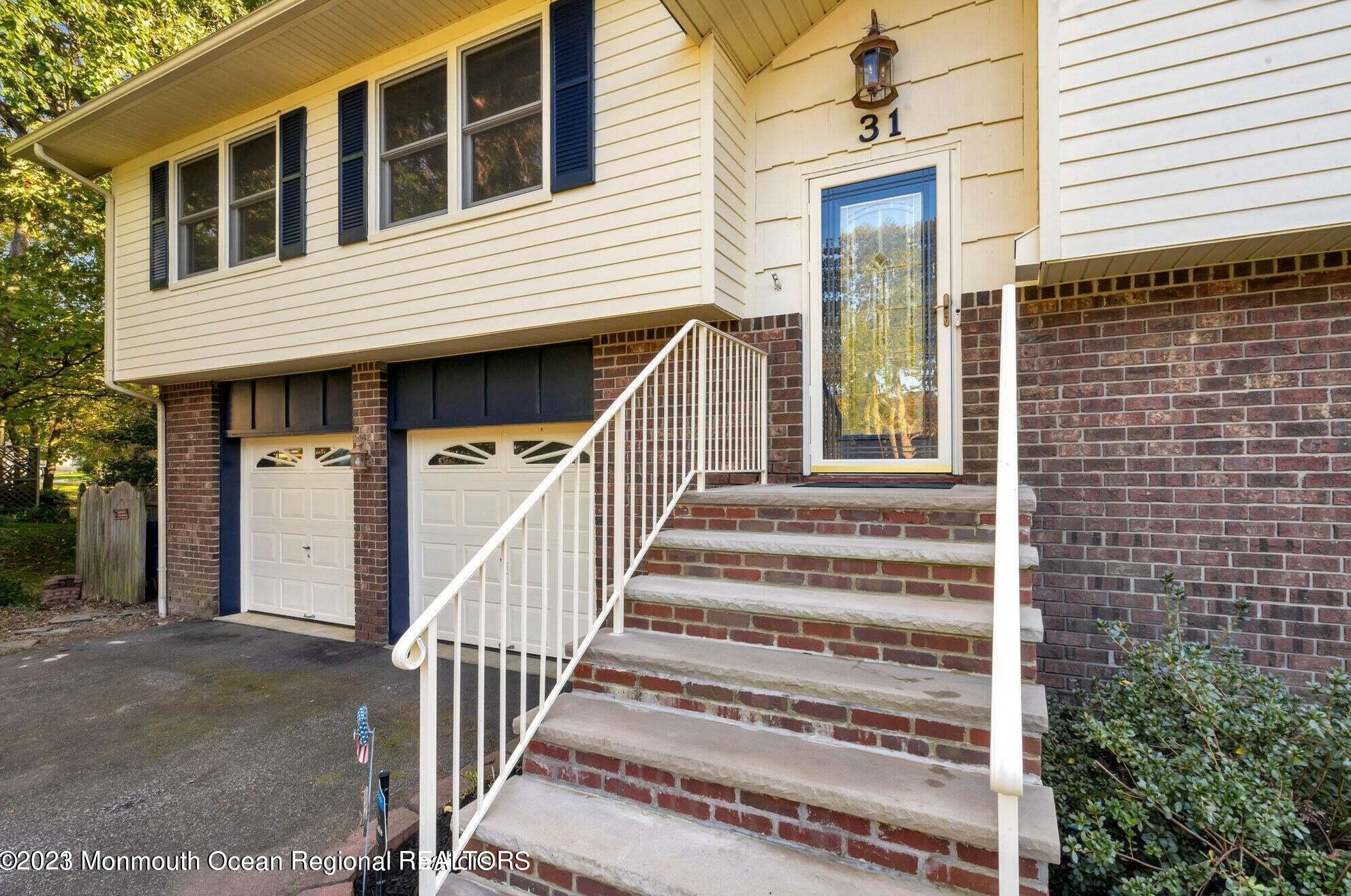 31 Grand Ave, Toms River NJ  08753-7561 exterior