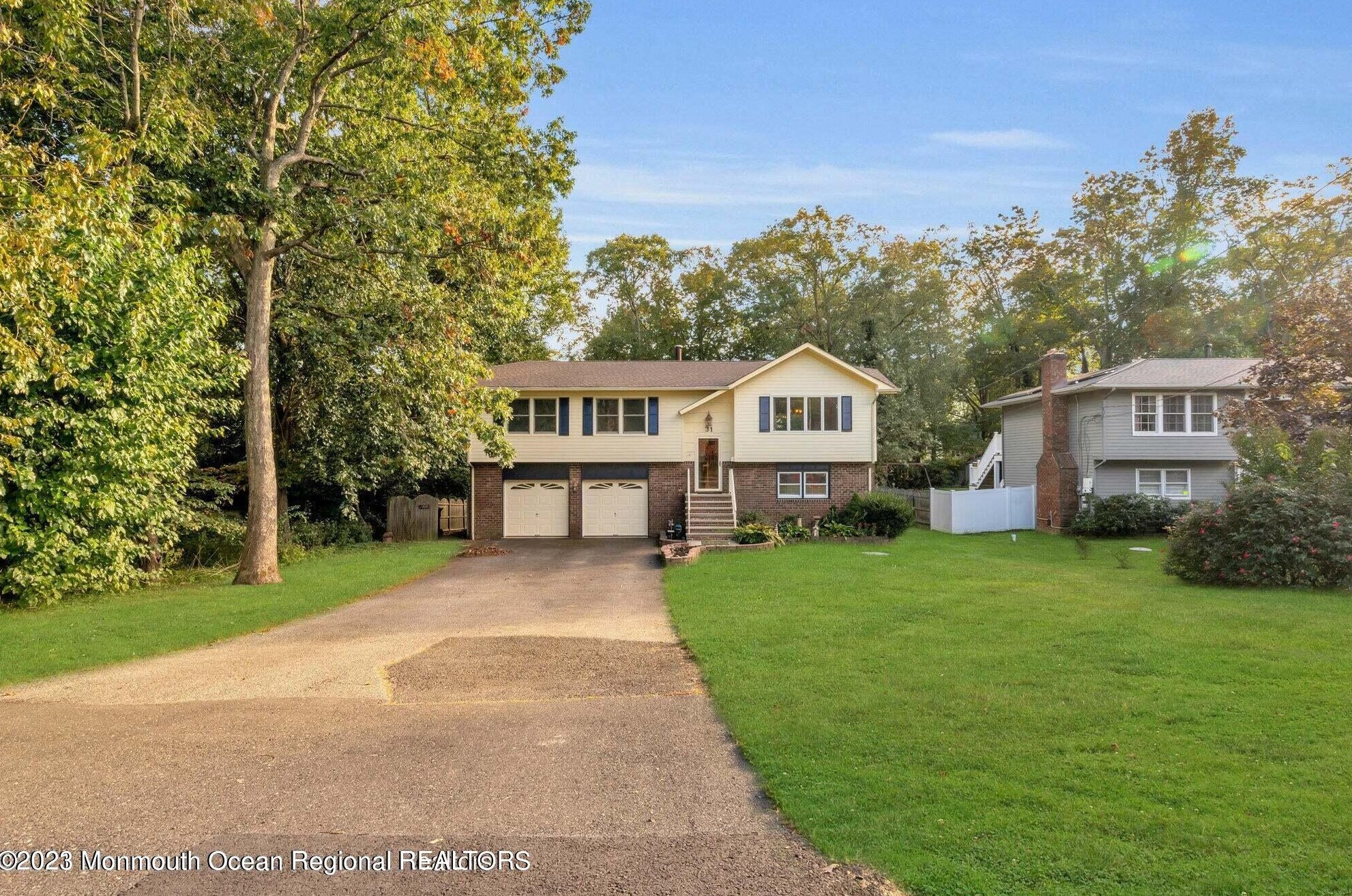 31 Grand Ave, Toms River NJ  08753-7561 exterior
