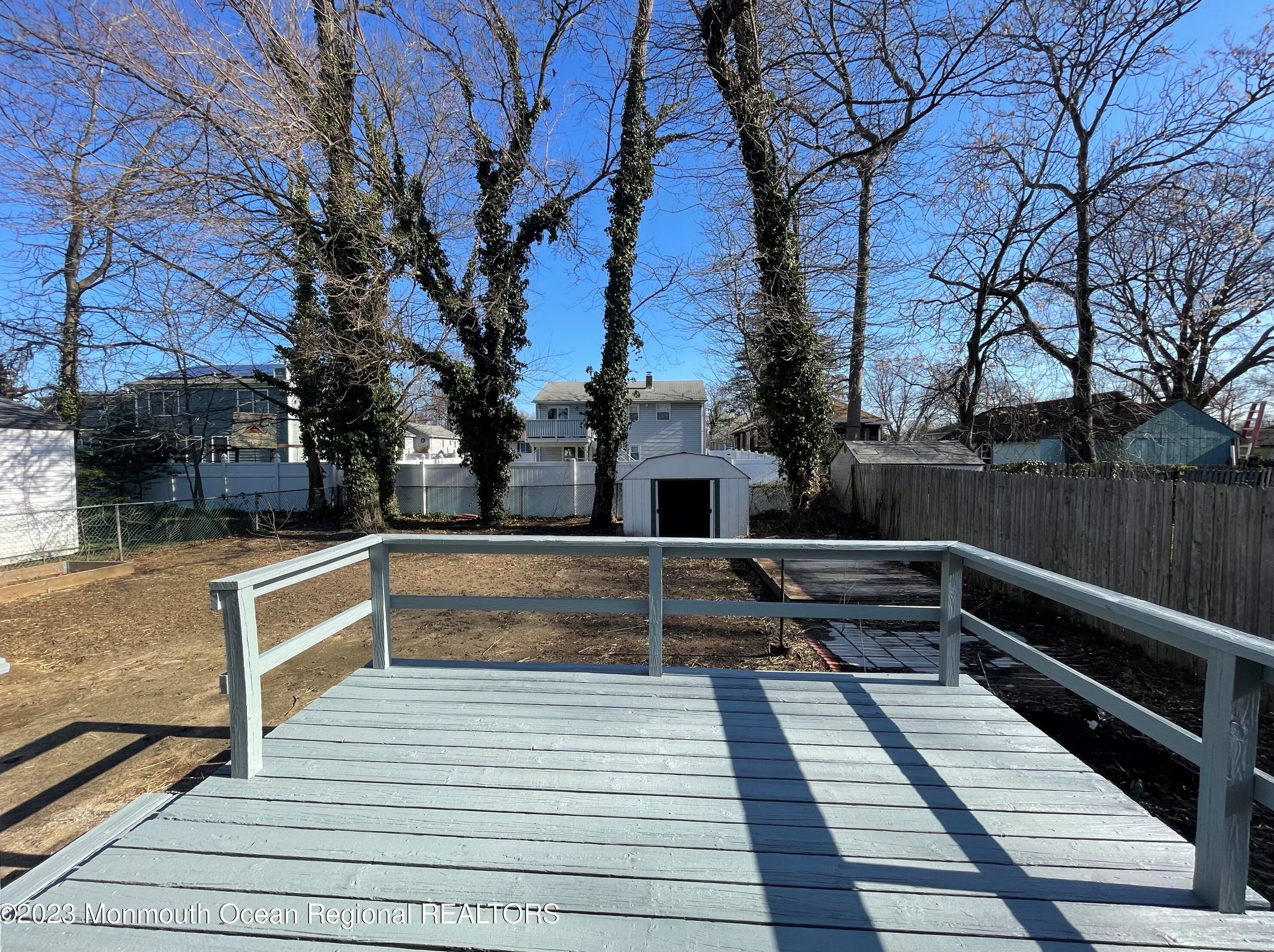 55 Union Ave, Belford NJ  07718-1029 exterior