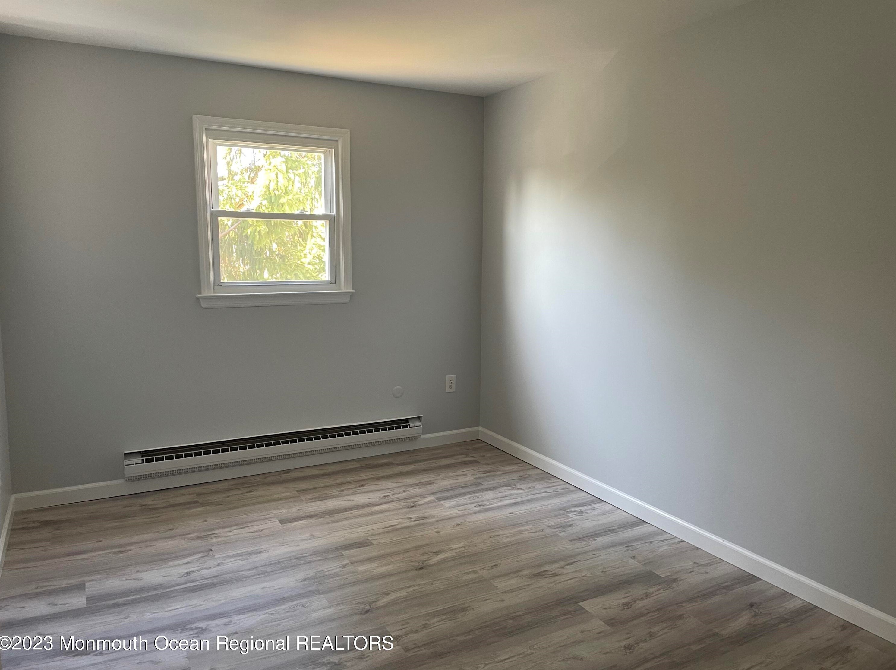 55 Union Ave, Belford NJ  07718-1029 exterior