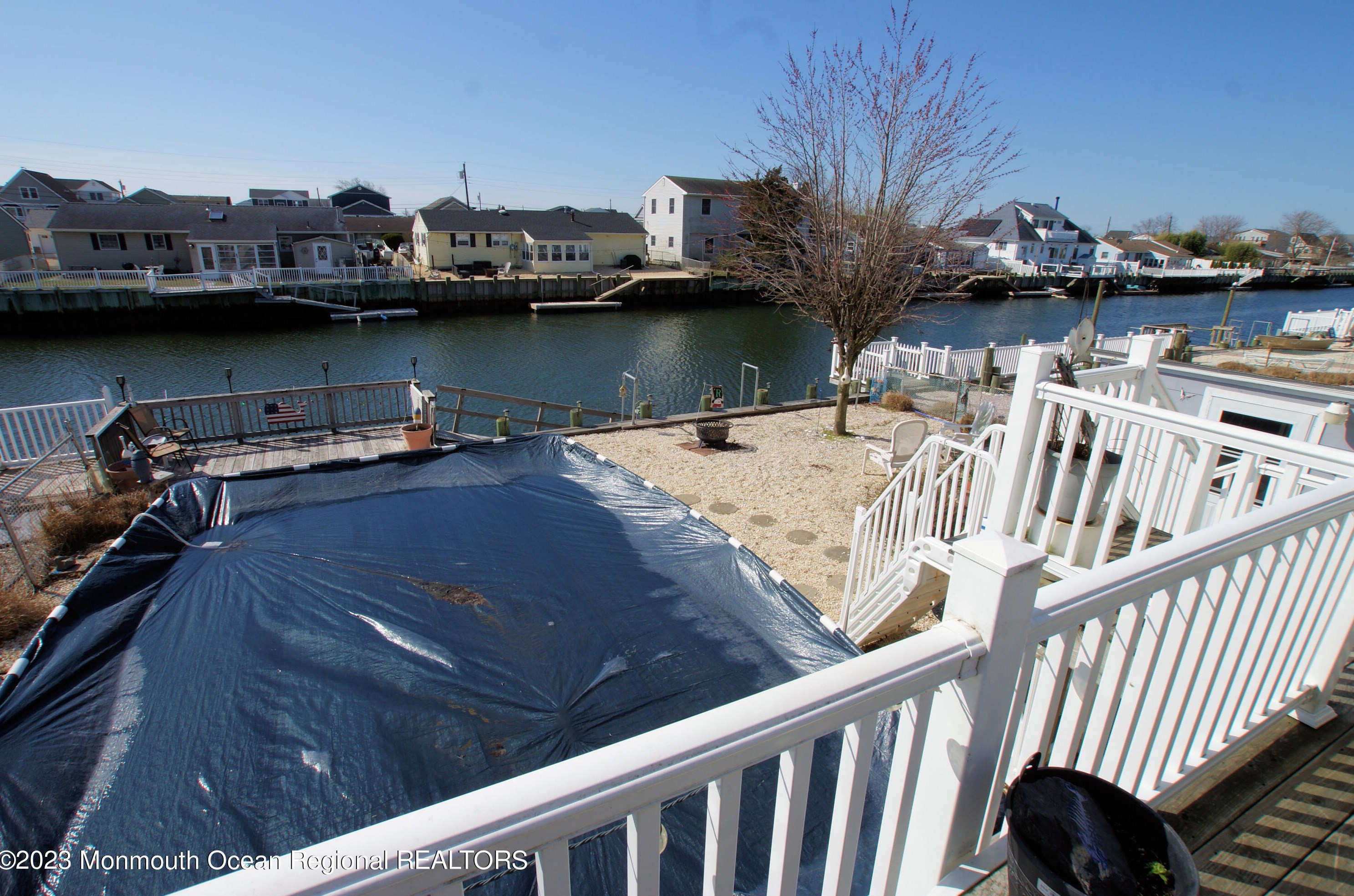 17 Lake Superior Dr, Tuckerton NJ  08087-1671 exterior