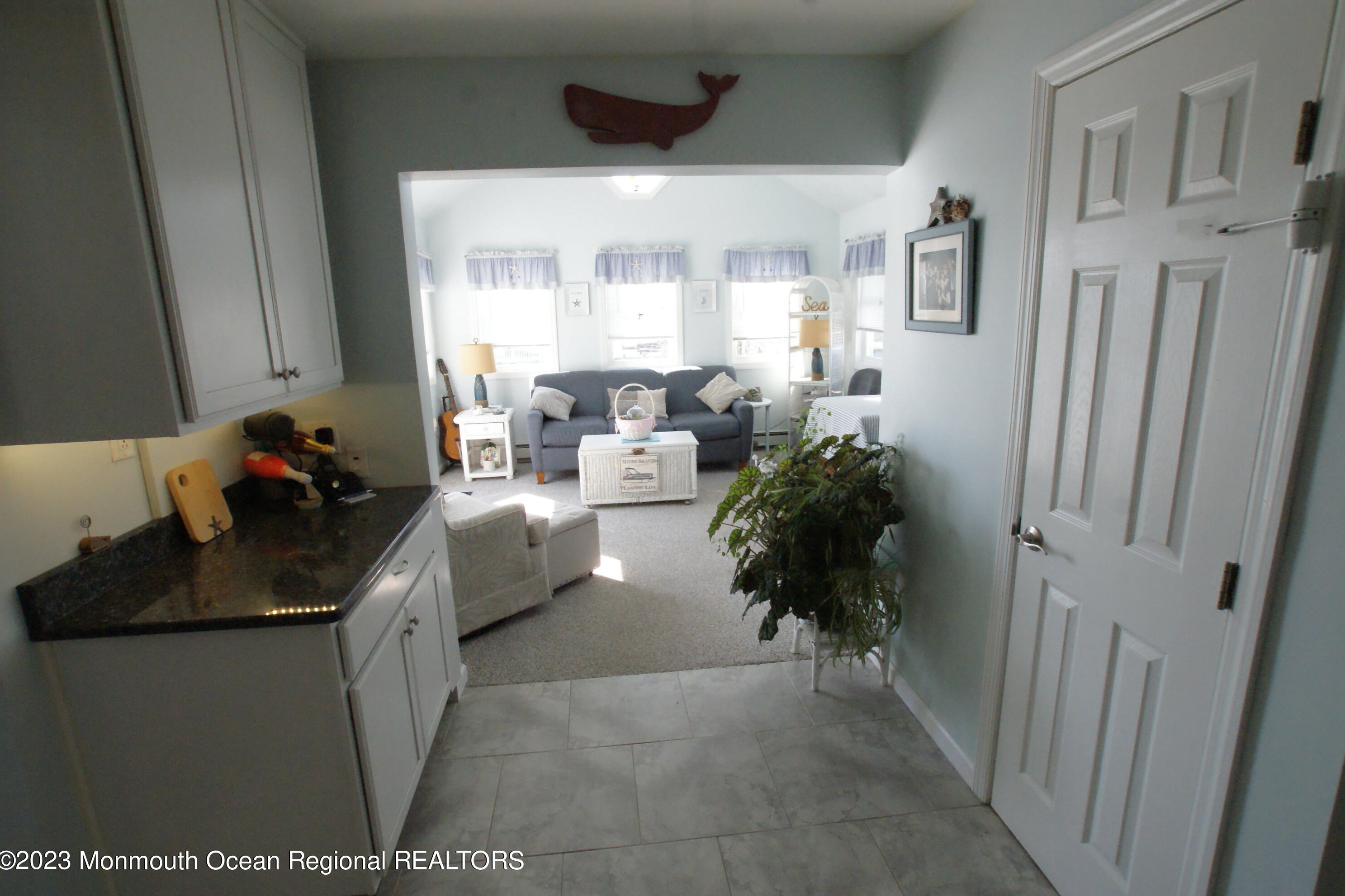 17 Lake Superior Dr, Tuckerton NJ  08087-1671 exterior