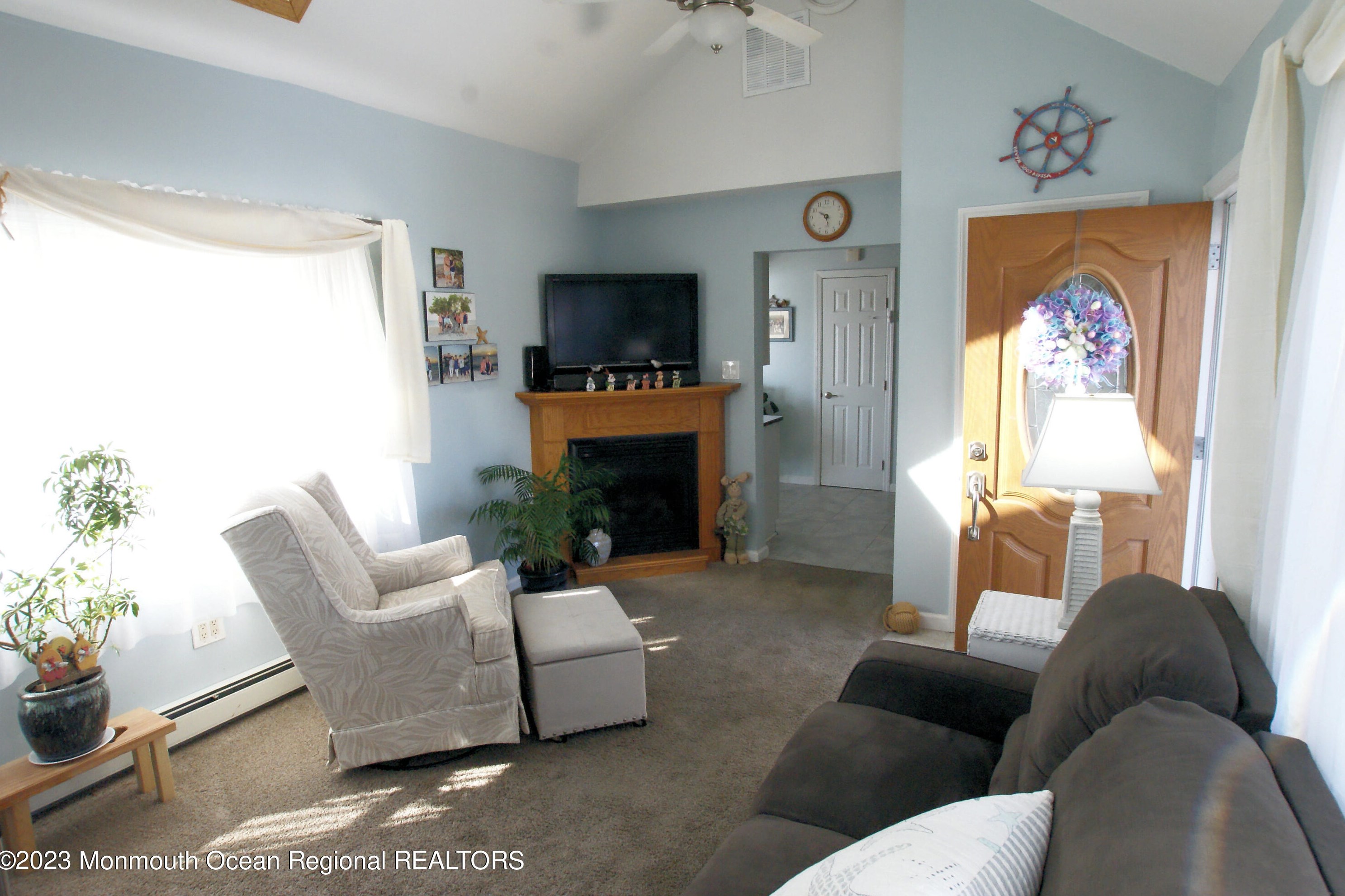 17 Lake Superior Dr, Tuckerton NJ  08087-1671 exterior