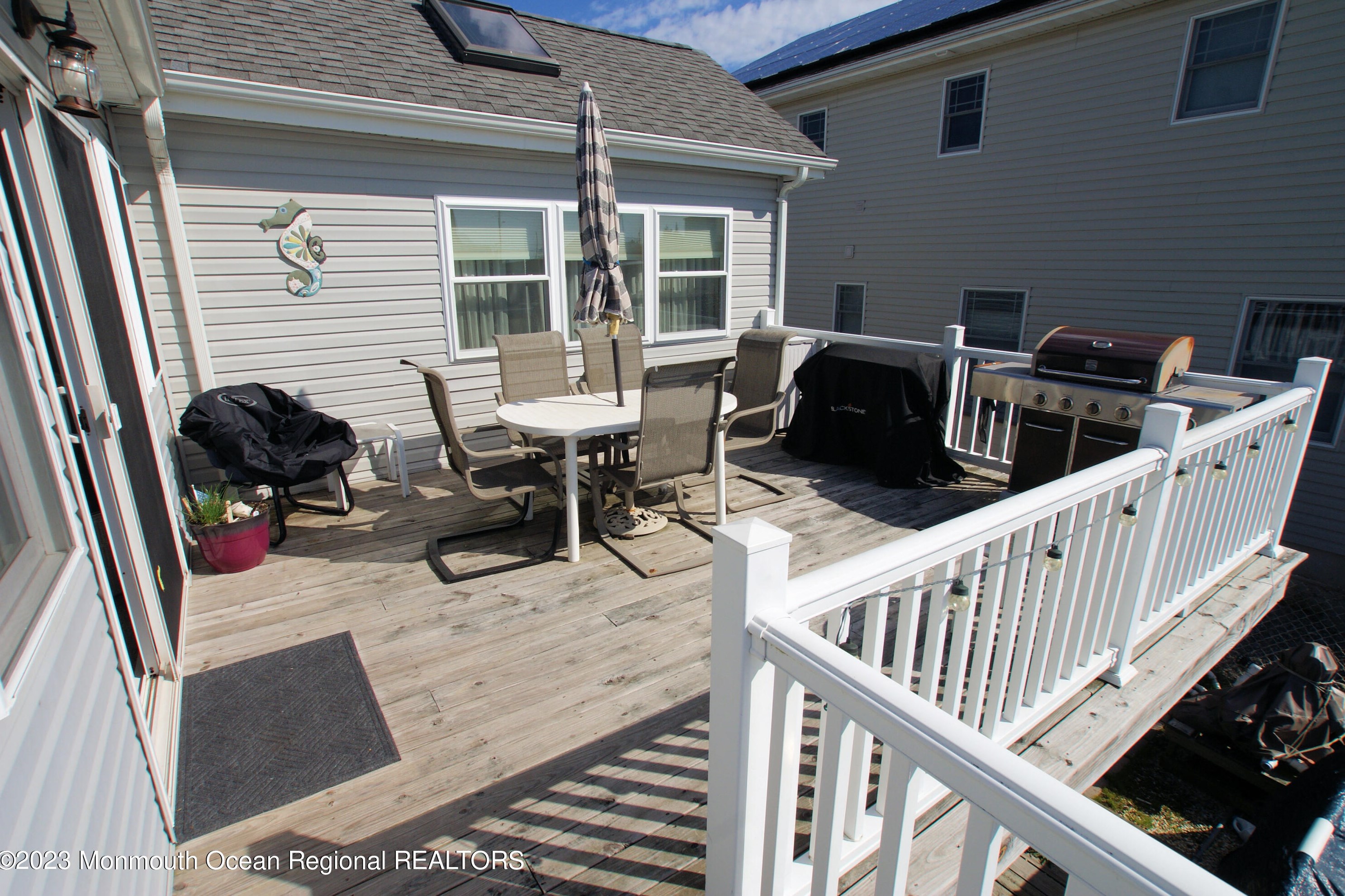 17 Lake Superior Dr, Tuckerton NJ  08087-1671 exterior