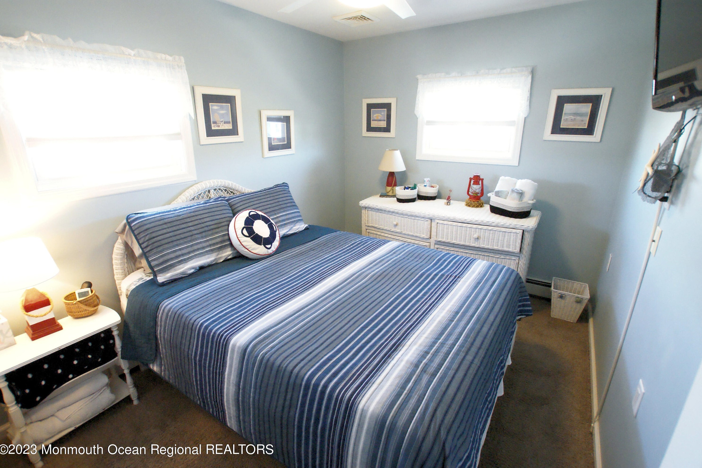 17 Lake Superior Dr, Tuckerton NJ  08087-1671 exterior