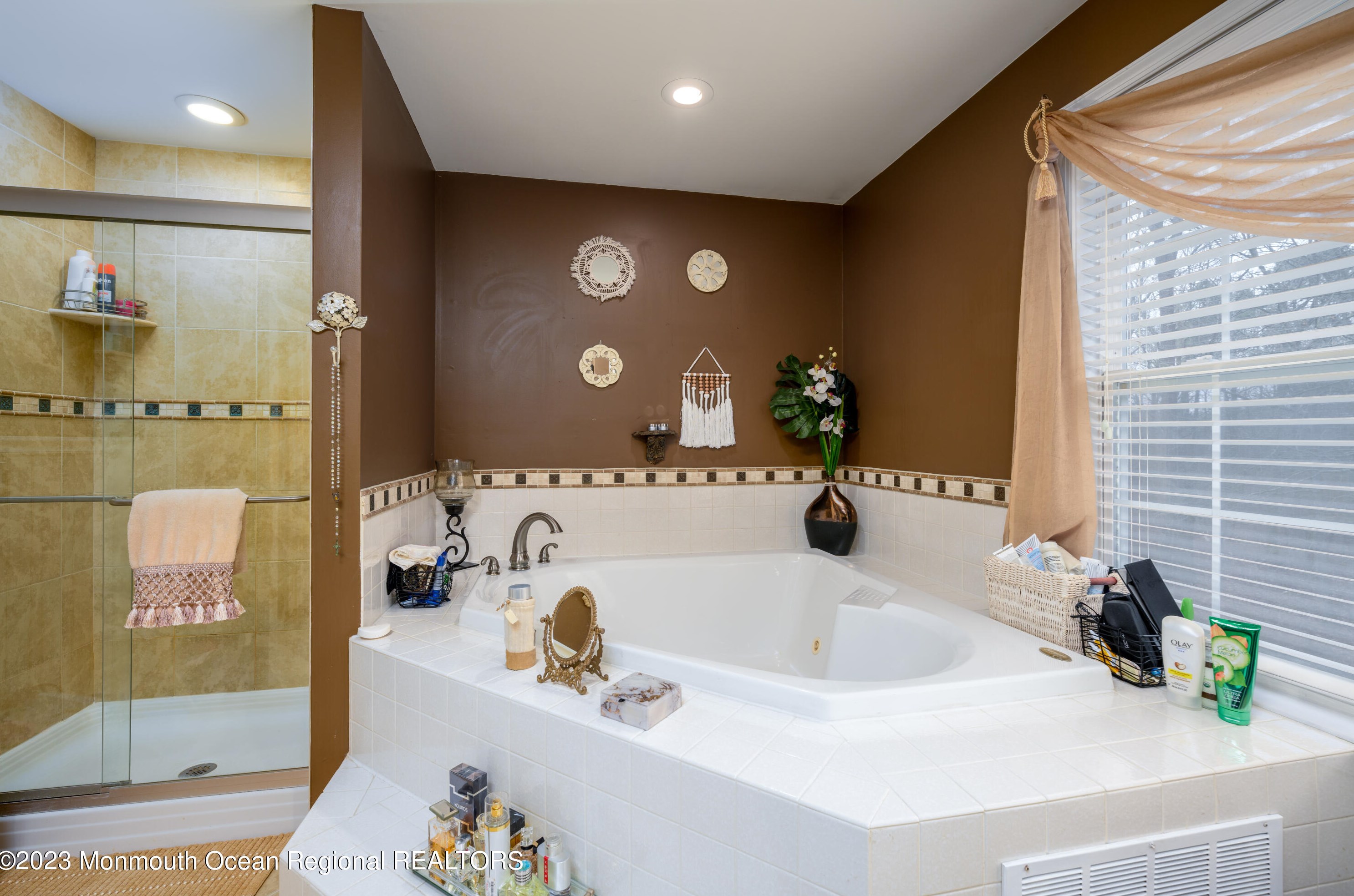 22 Amanda Ln, Wall Township NJ  07731-8942 exterior