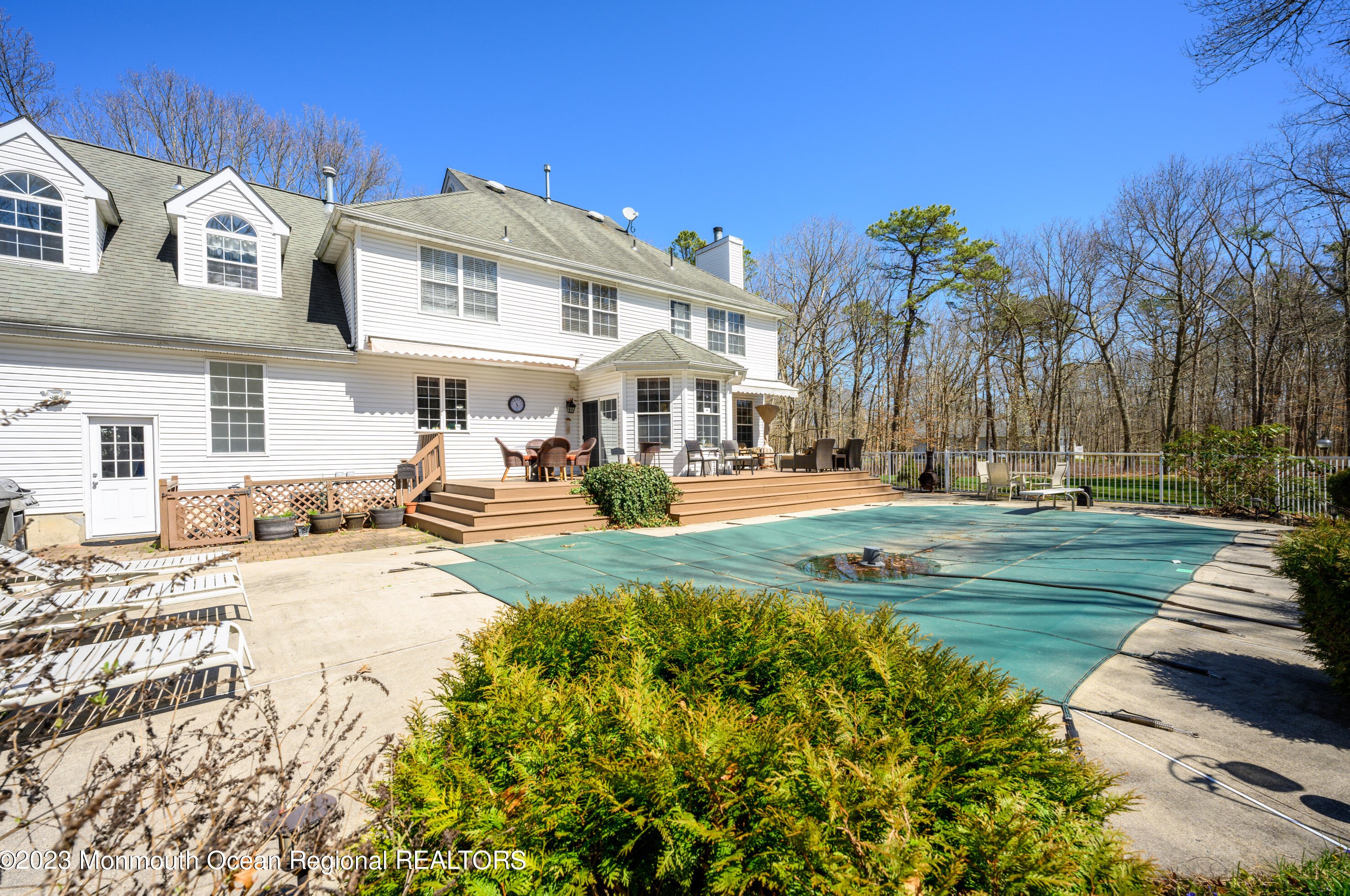 22 Amanda Ln, Wall Township NJ  07731-8942 exterior