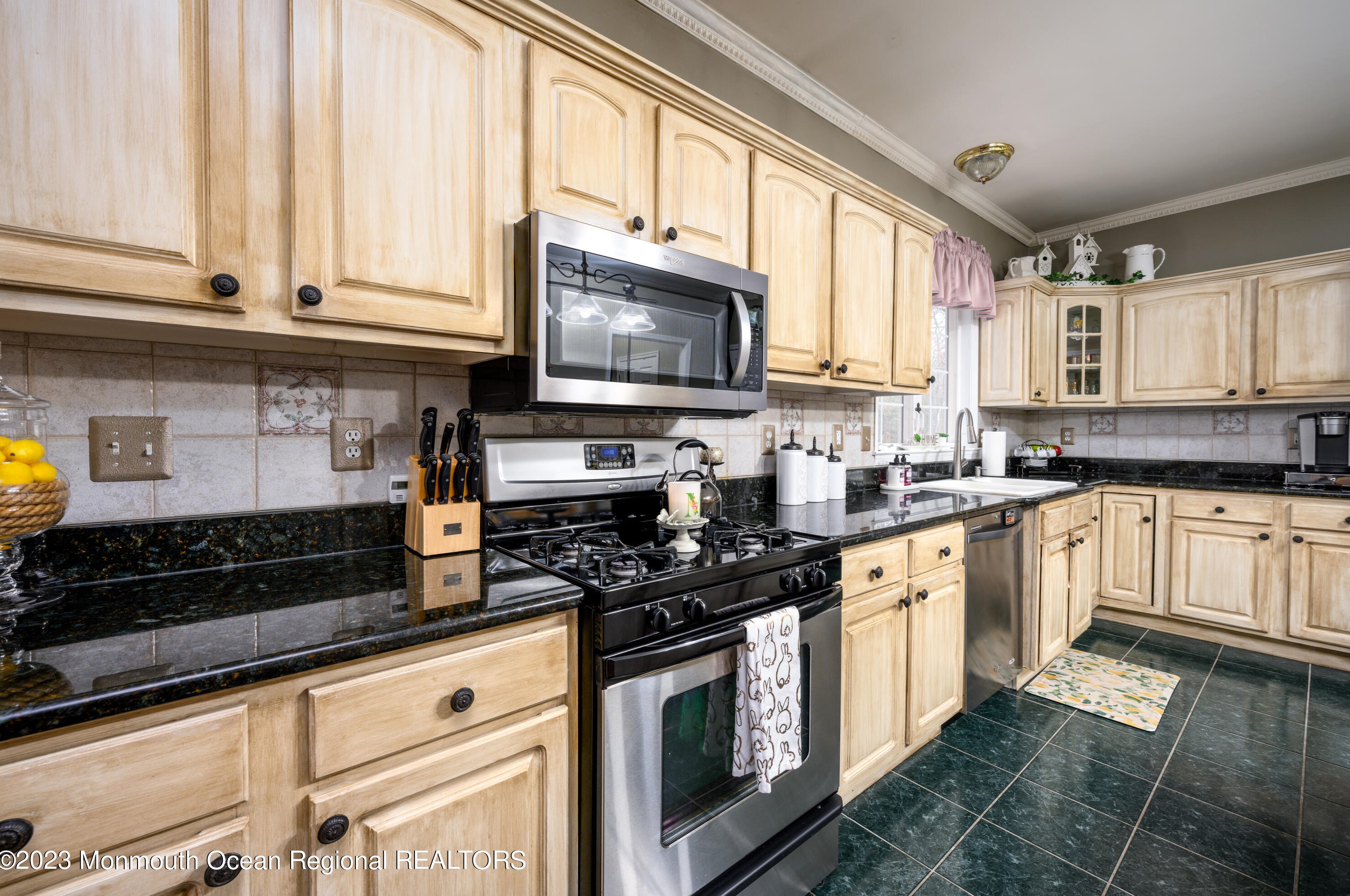 22 Amanda Ln, Wall Township NJ  07731-8942 exterior