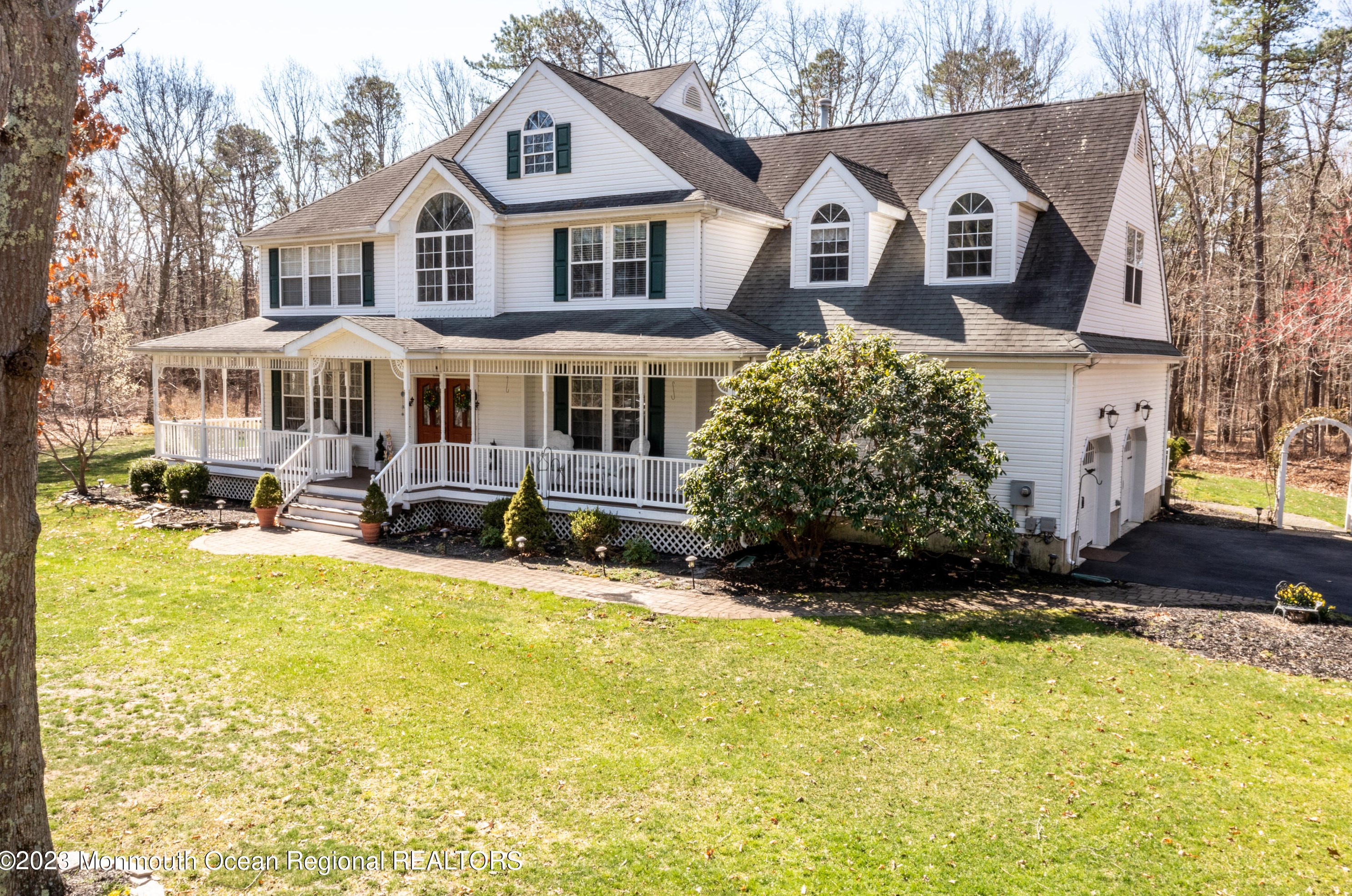 22 Amanda Ln, Wall Township NJ  07731-8942 exterior