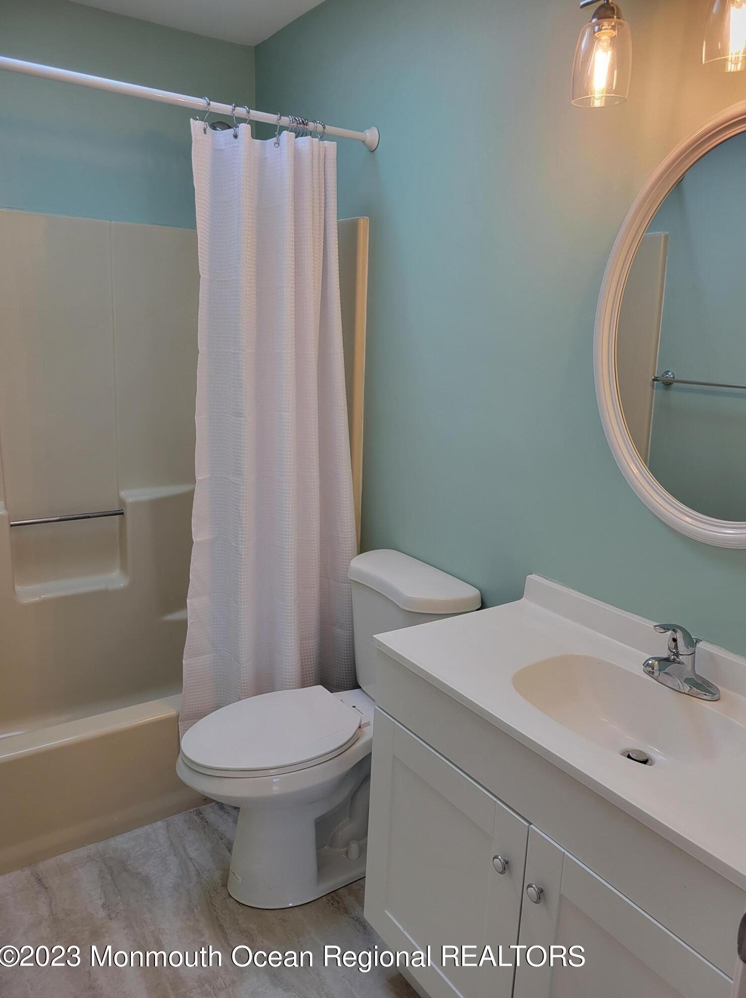 438 Lexington Dr, Tuckerton NJ  08087-1312 exterior
