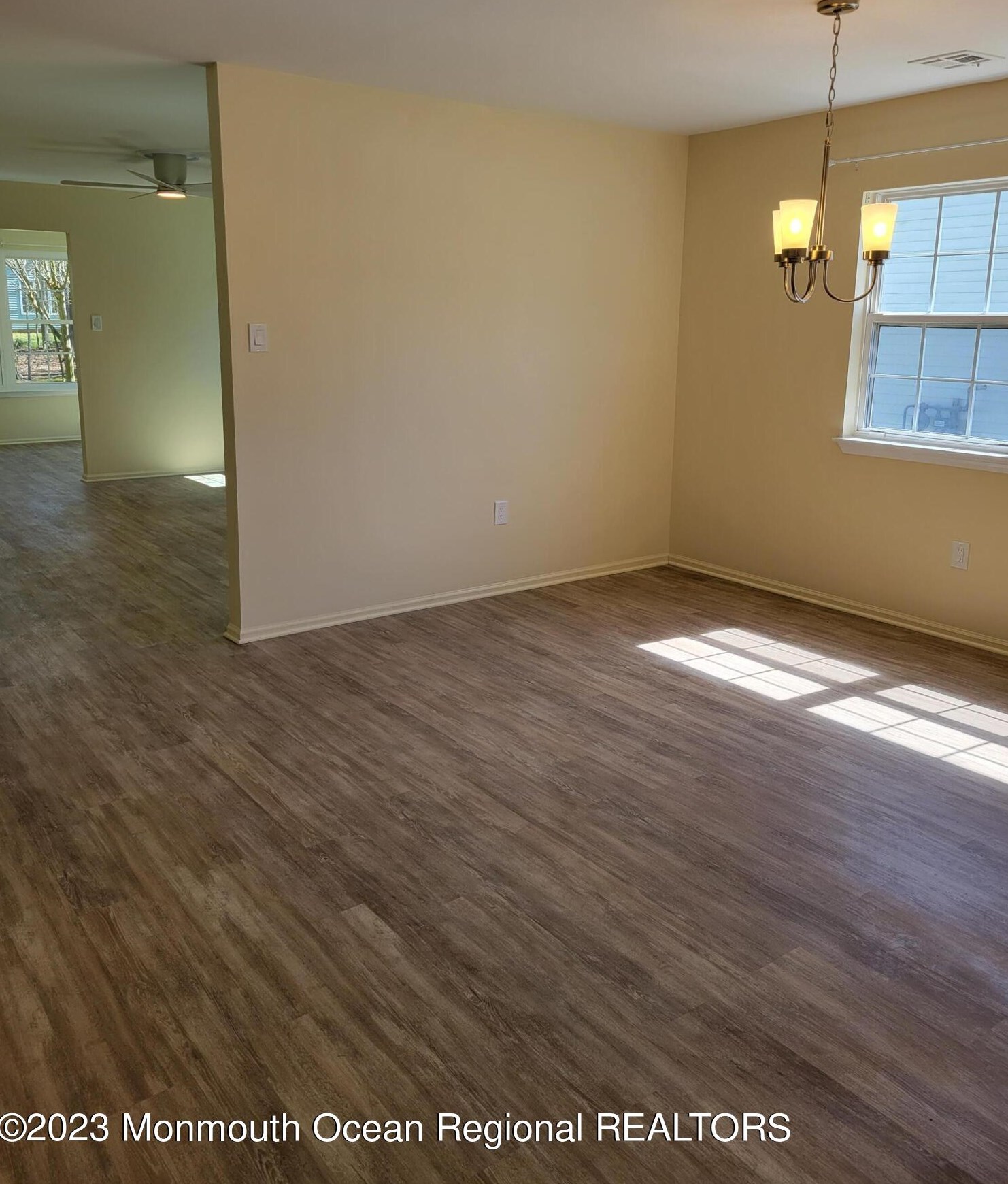 438 Lexington Dr, Tuckerton NJ  08087-1312 exterior