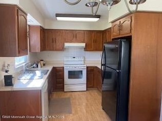 550 Sheldon Way, Monroe Twp NJ  08831-1831 exterior