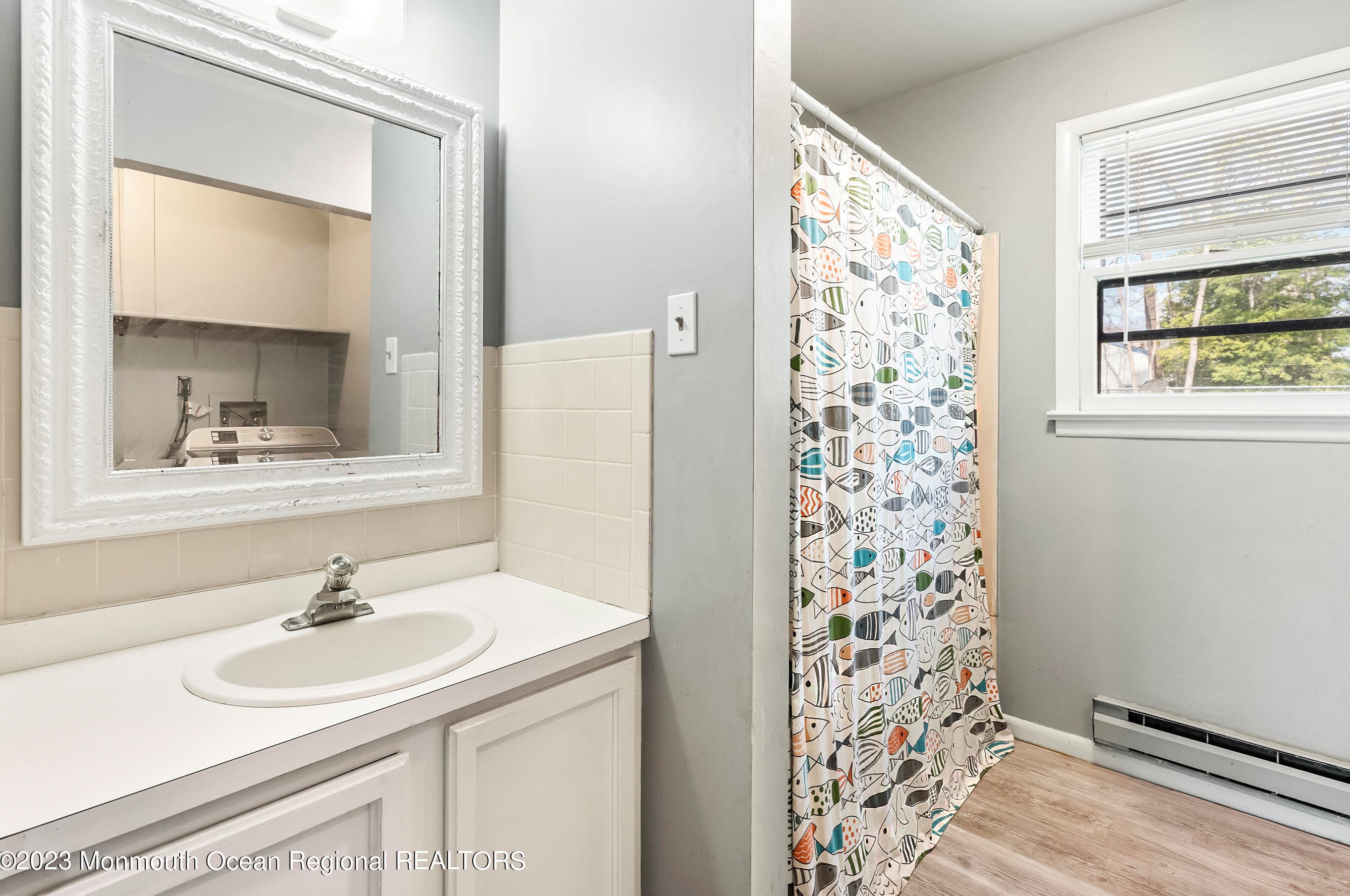 935 Center St, Tuckerton NJ  08087-1351 exterior