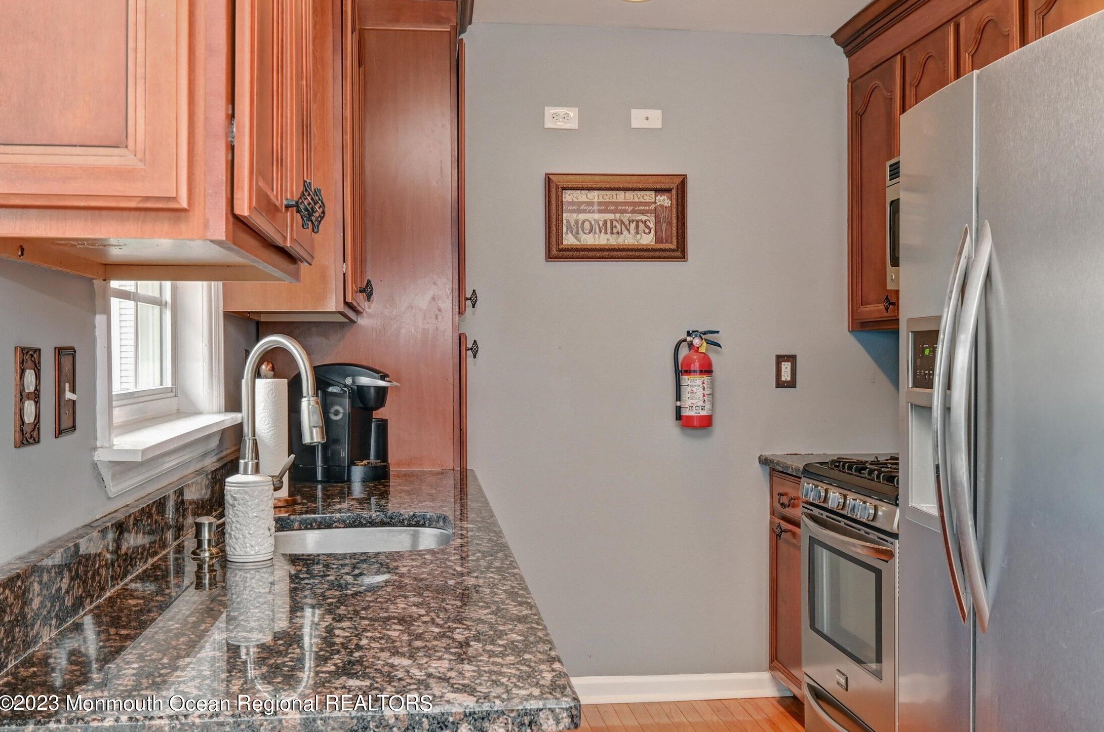 232 Morningside Ave, Keyport NJ  07735-3015 exterior