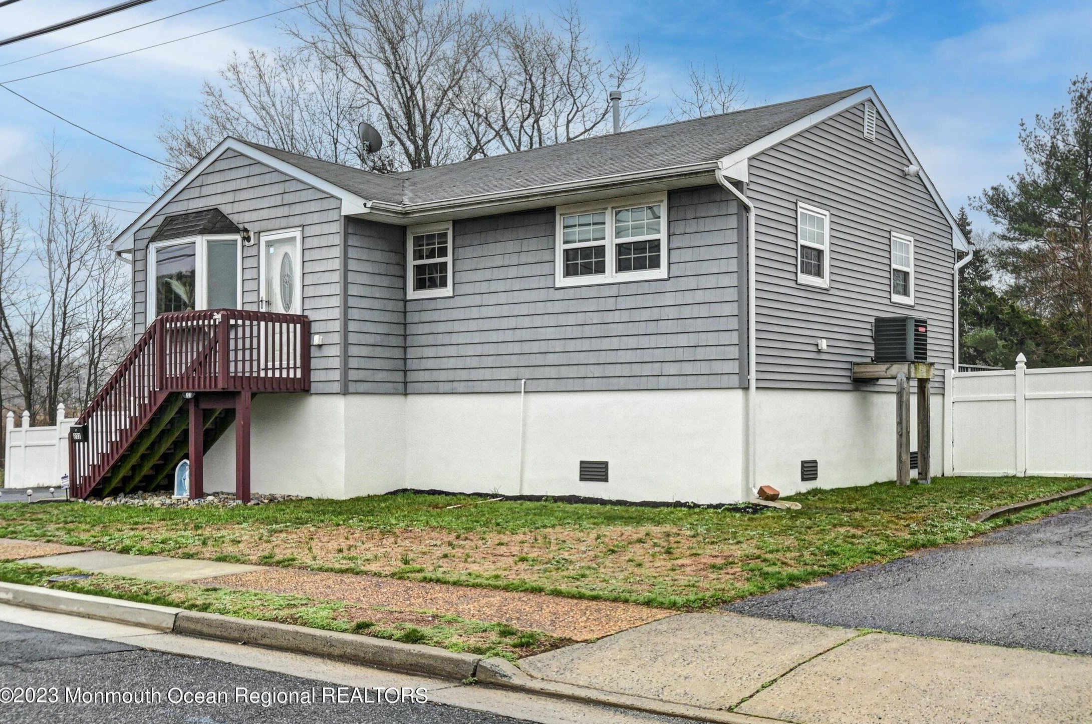 232 Morningside Ave, Keyport NJ  07735-3015 exterior