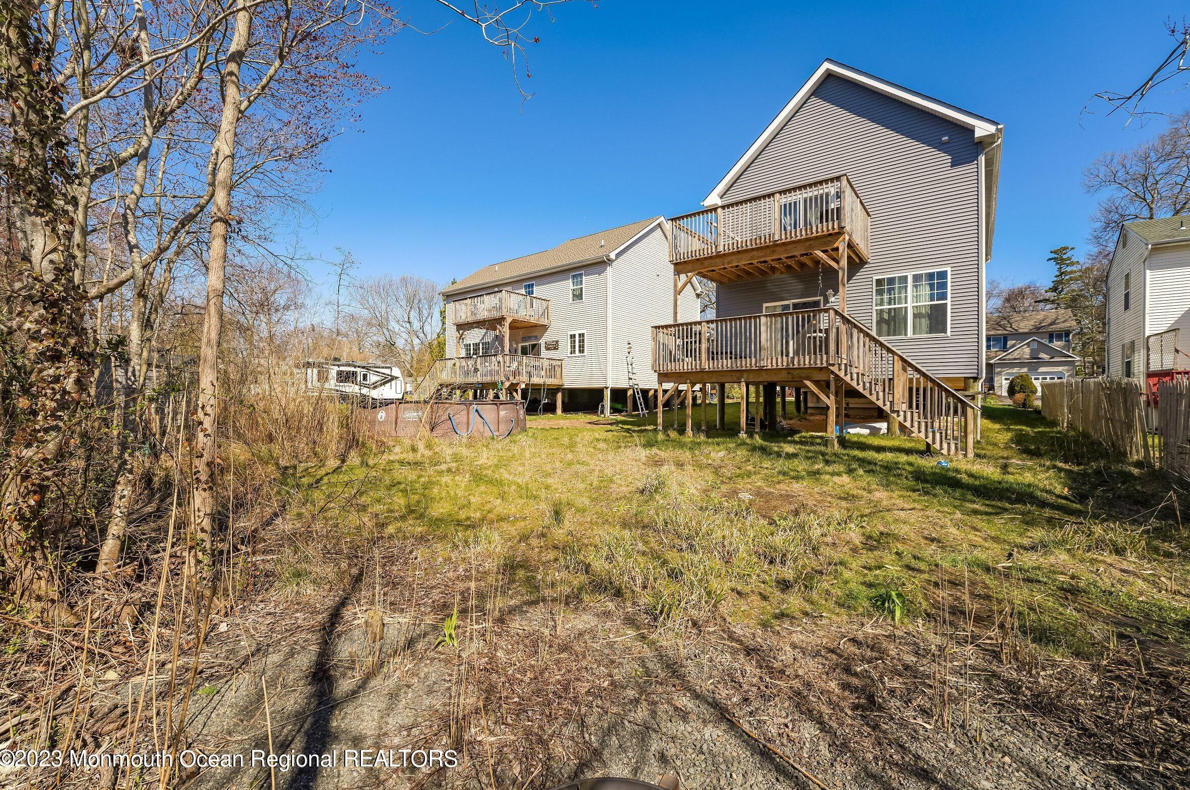 306 Elizabeth Ave, Toms River NJ  08753-7124 exterior
