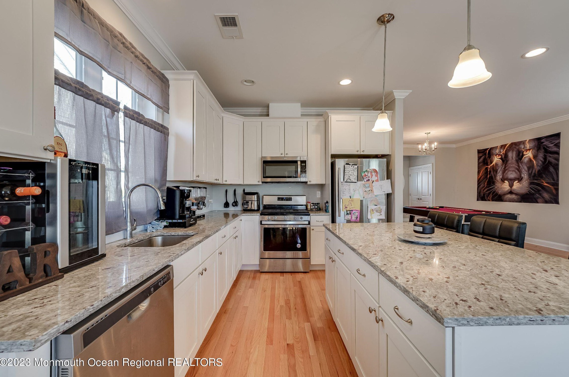 306 Elizabeth Ave, Toms River NJ  08753-7124 exterior