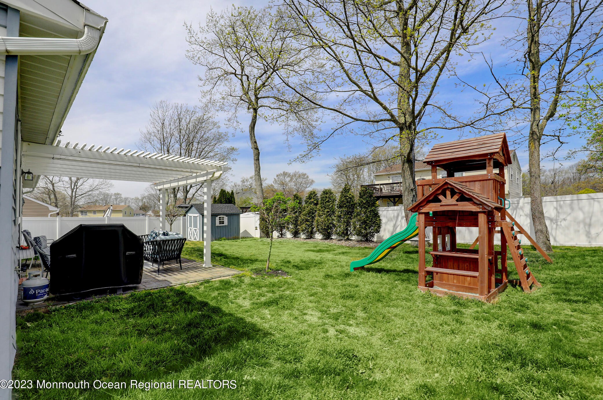 6 Lorelei Dr, Wall Township NJ  07731-2844 exterior