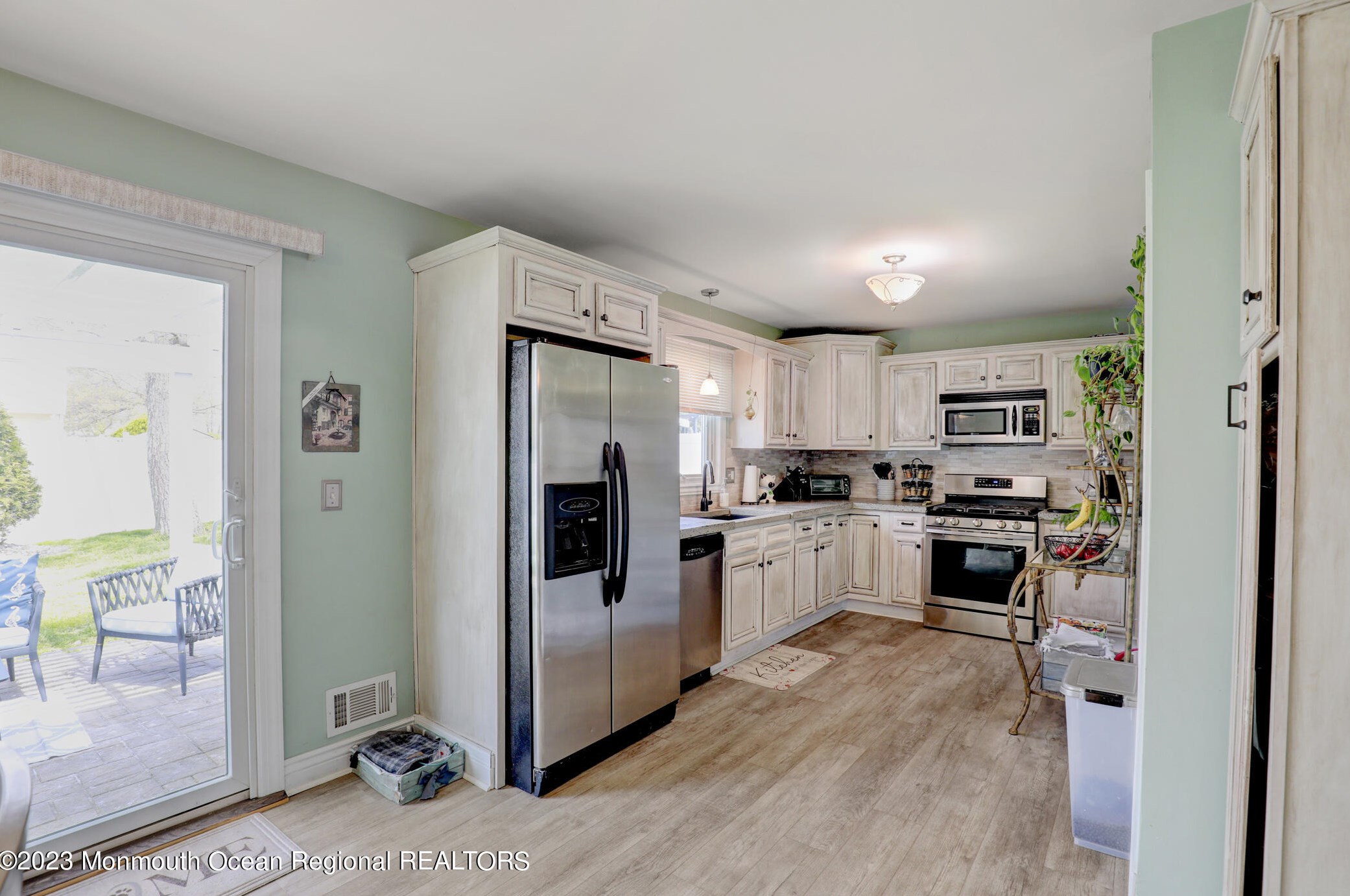 6 Lorelei Dr, Wall Township NJ  07731-2844 exterior
