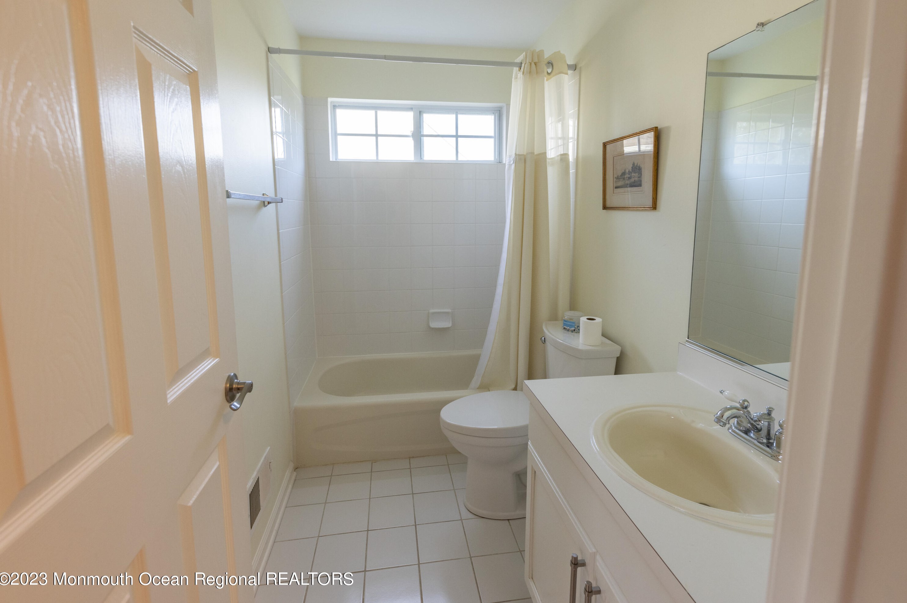 86 San Anita Dr, Wall Township NJ  07753-7568 exterior