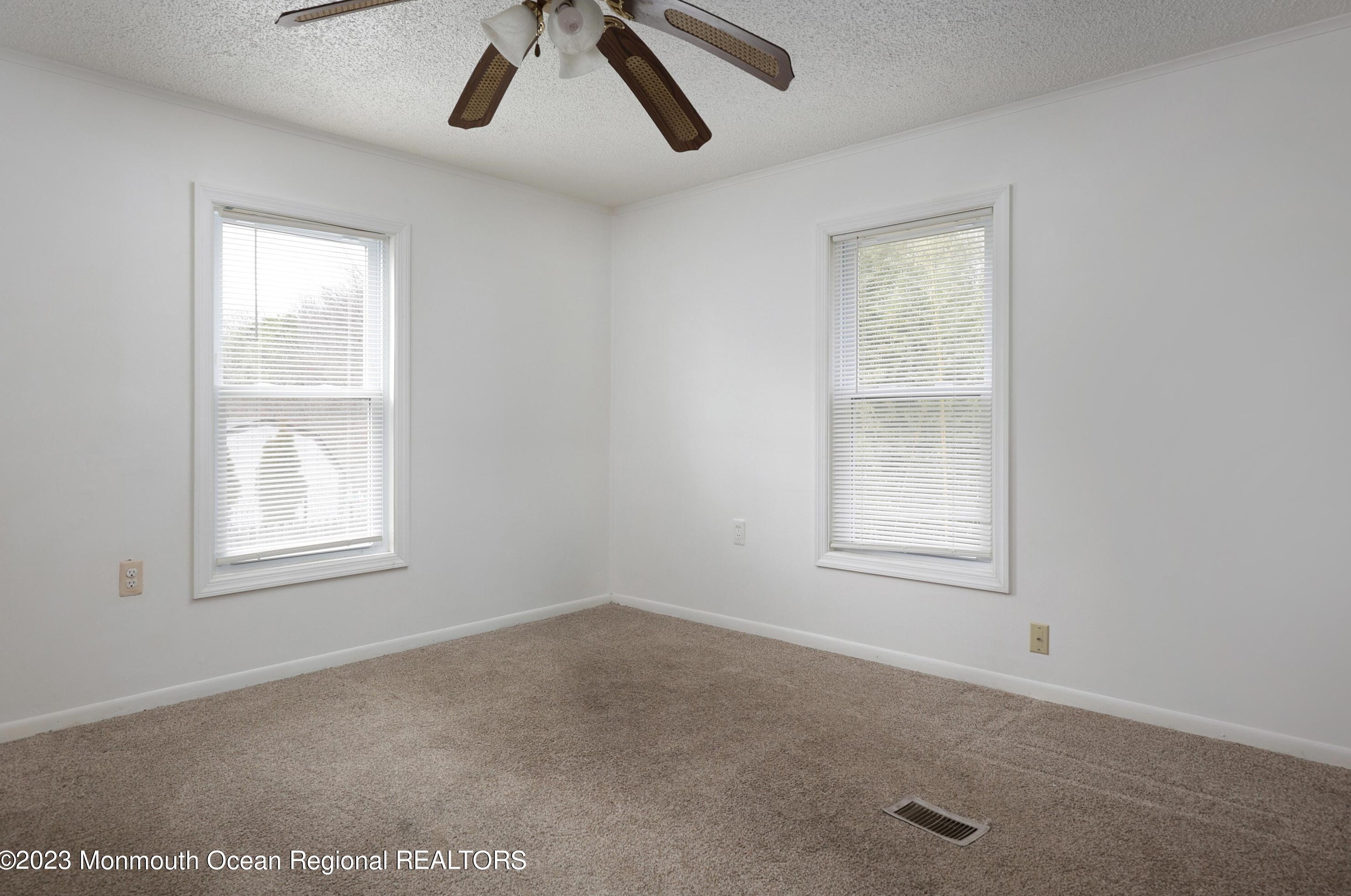 16 Alydar Ct, Wall Township NJ  07731-1123 exterior