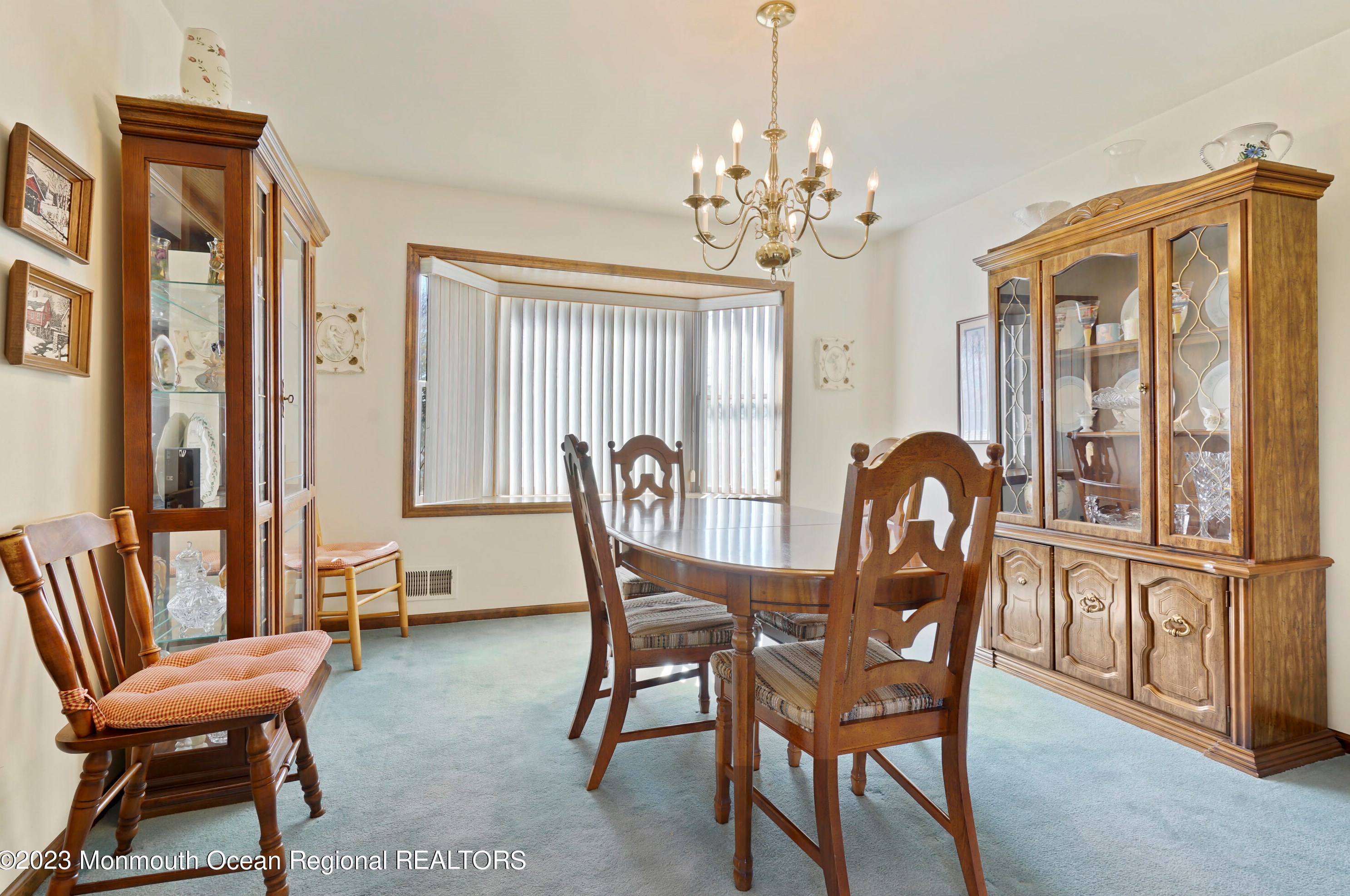 96 Aberdeen Rd, Matawan NJ  07747-2721 exterior