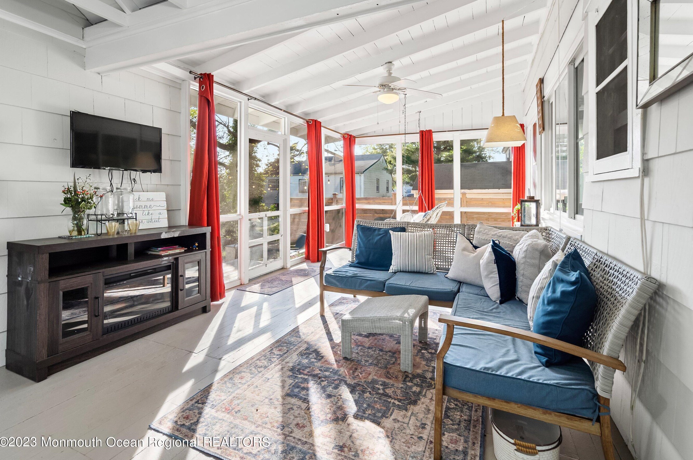 8 Spruce St, Toms River NJ  08753-7624 exterior