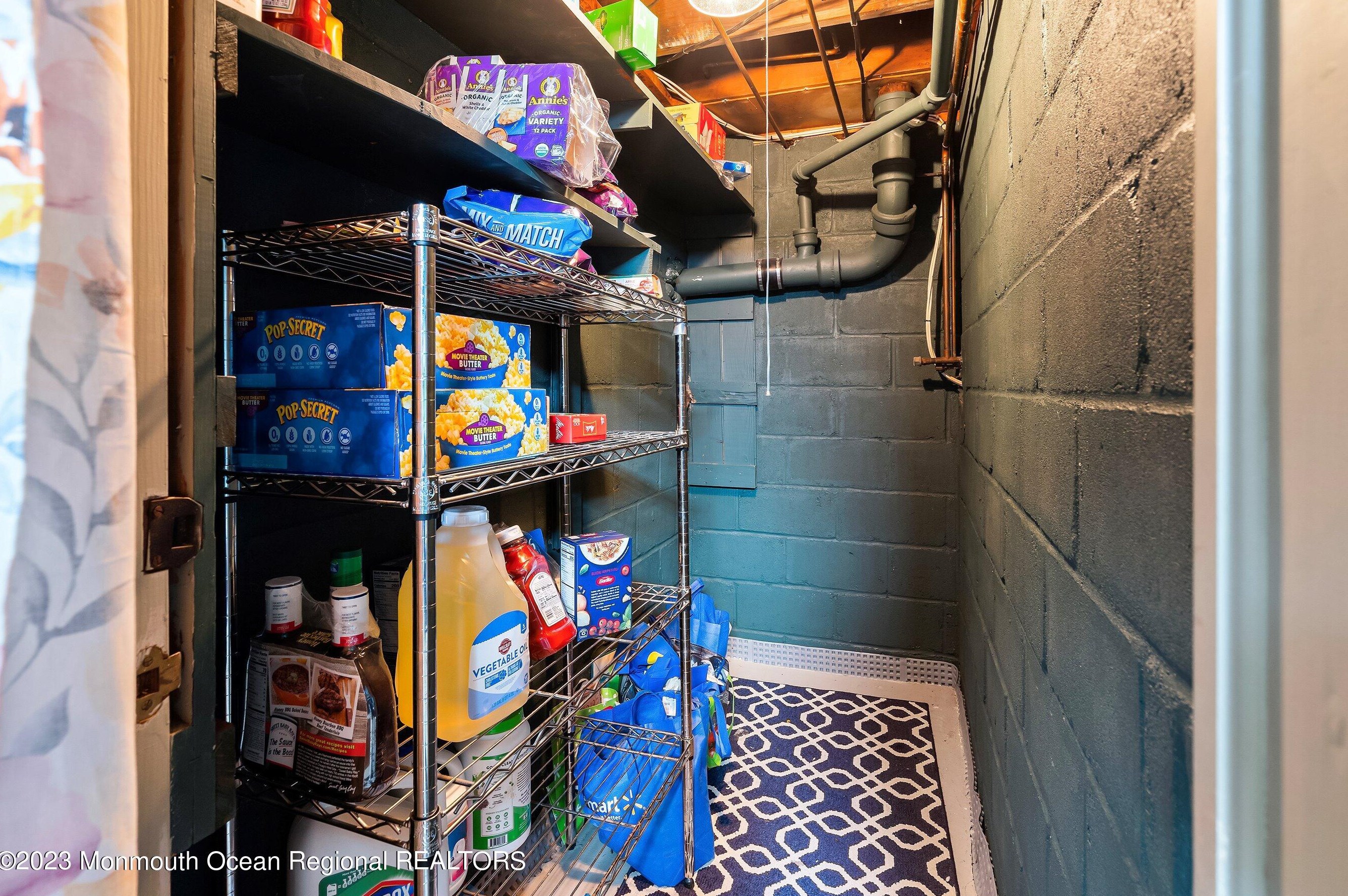 8 Spruce St, Toms River NJ  08753-7624 exterior