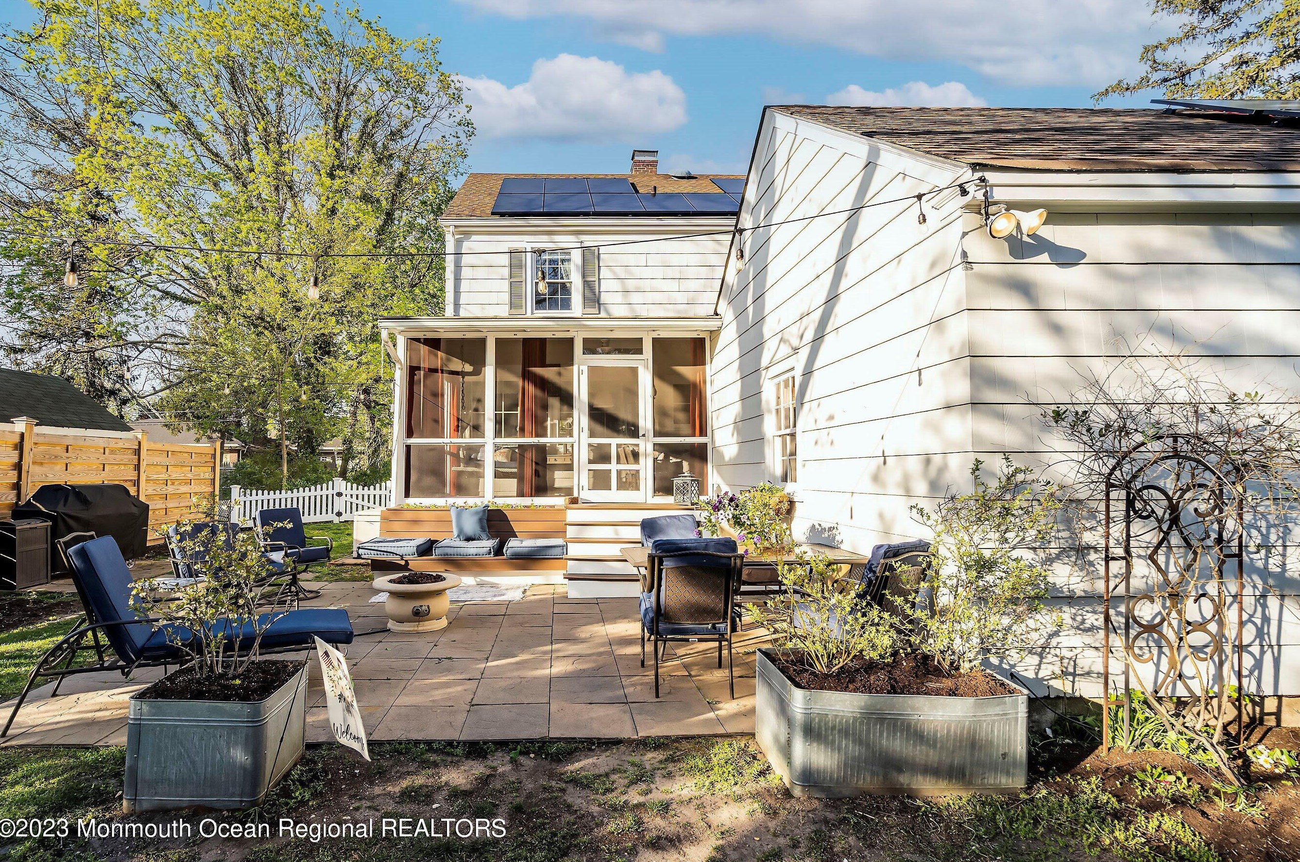 8 Spruce St, Toms River NJ  08753-7624 exterior