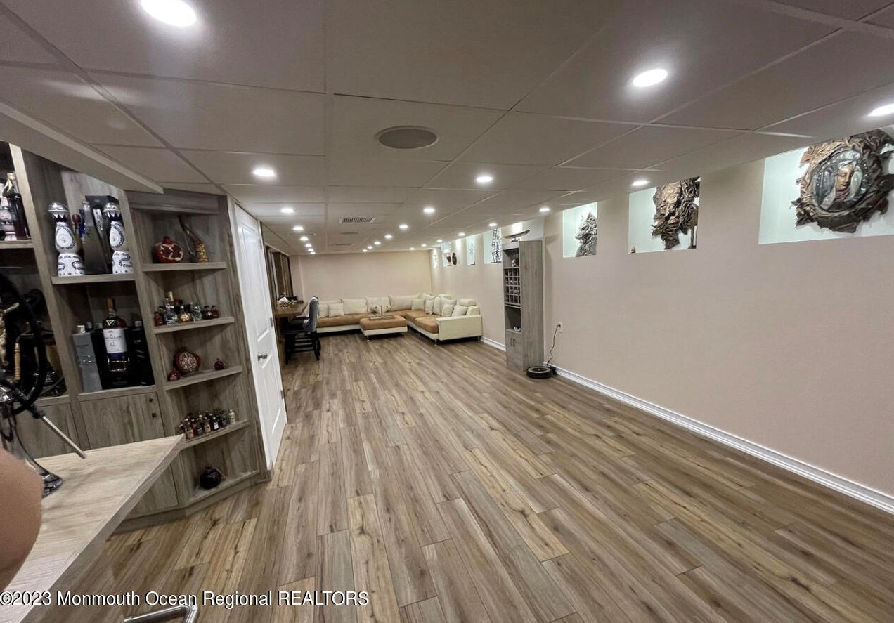 16 William Dr, Wall Township NJ  07731-8833 exterior