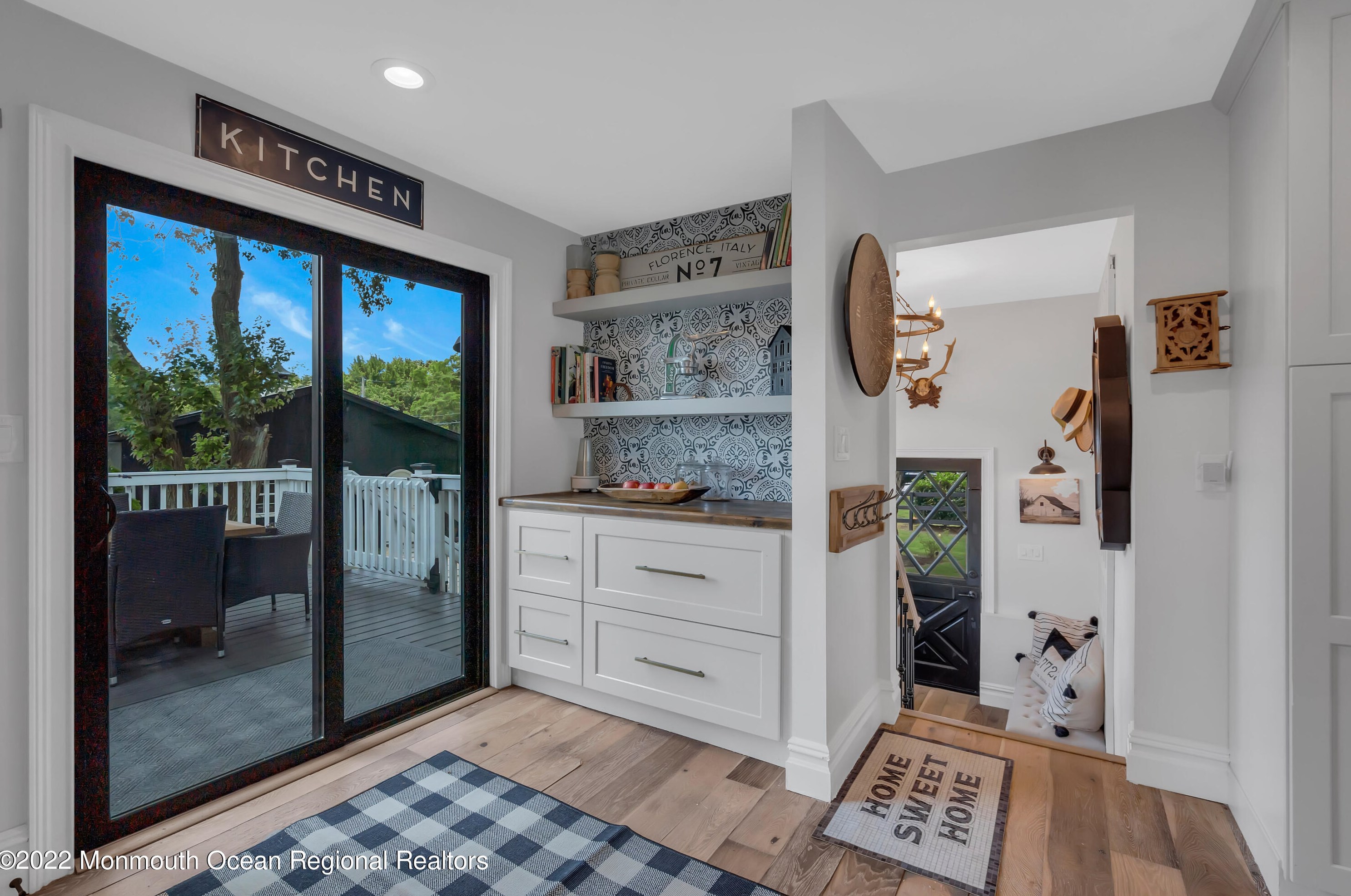 68 Crine Rd, Vanderburg NJ  07722-1409 exterior