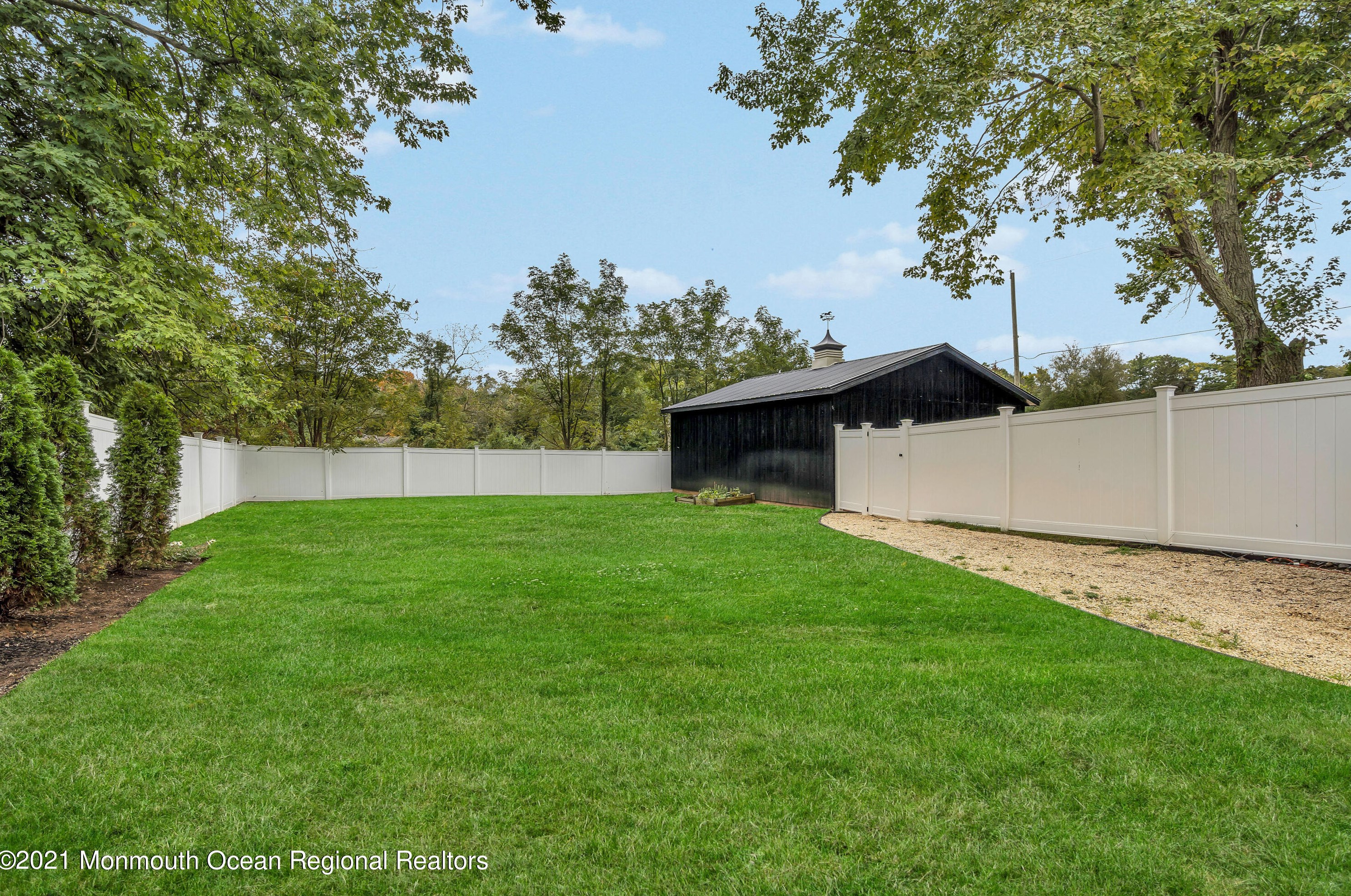 68 Crine Rd, Vanderburg NJ  07722-1409 exterior