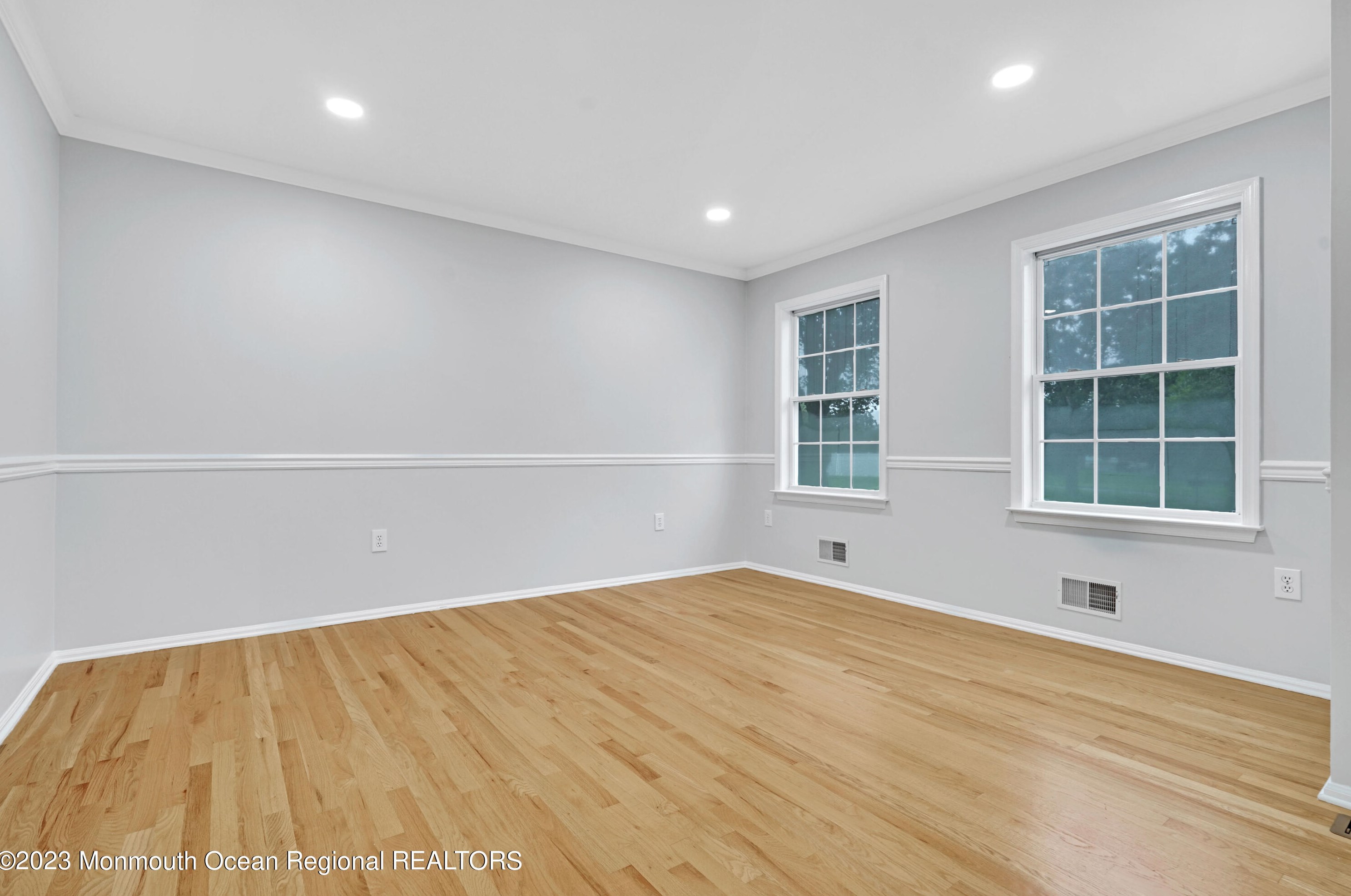 1243 Eagle Ct, Toms River NJ  08755-2207 exterior