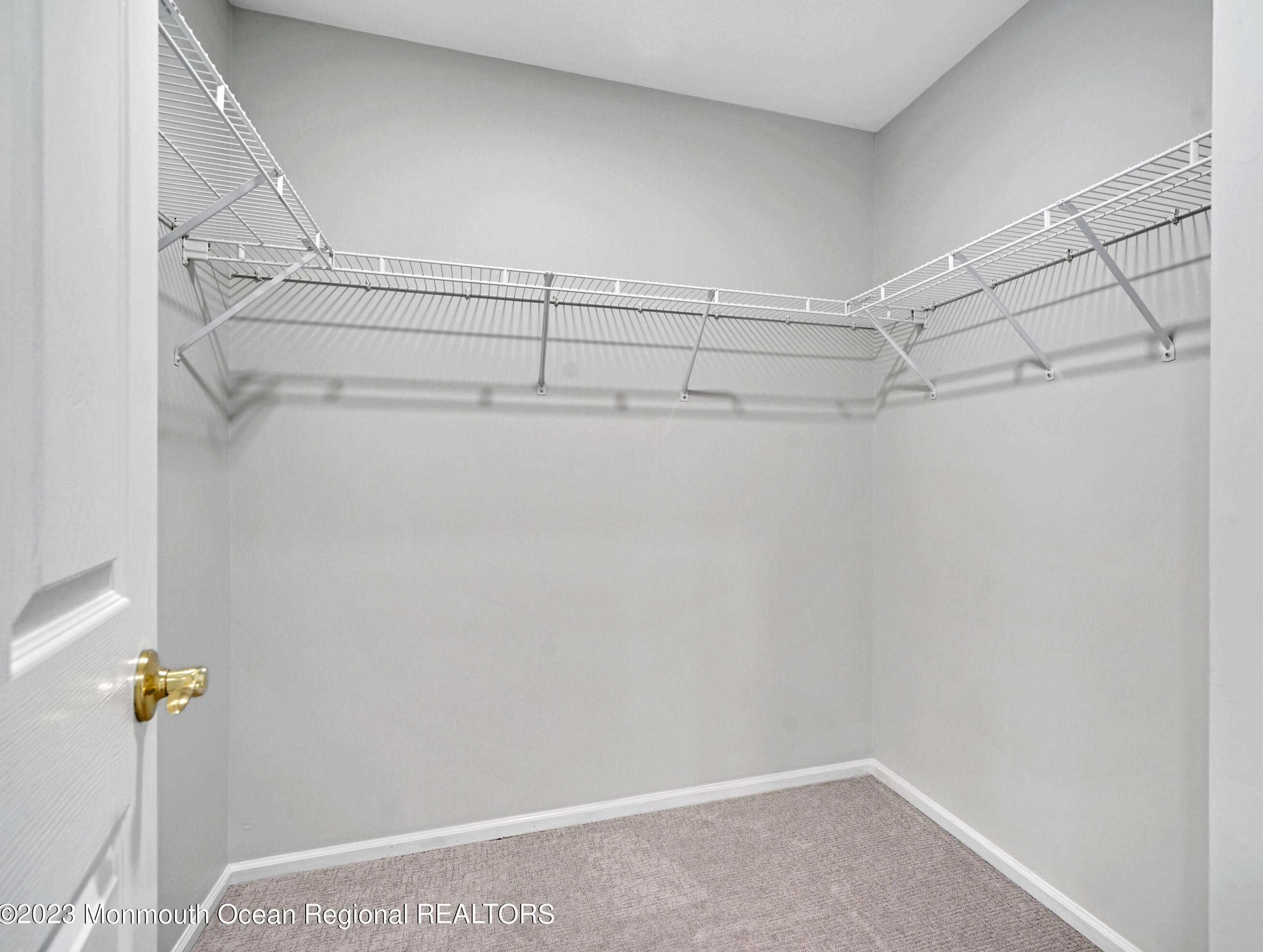 1243 Eagle Ct, Toms River NJ  08755-2207 exterior