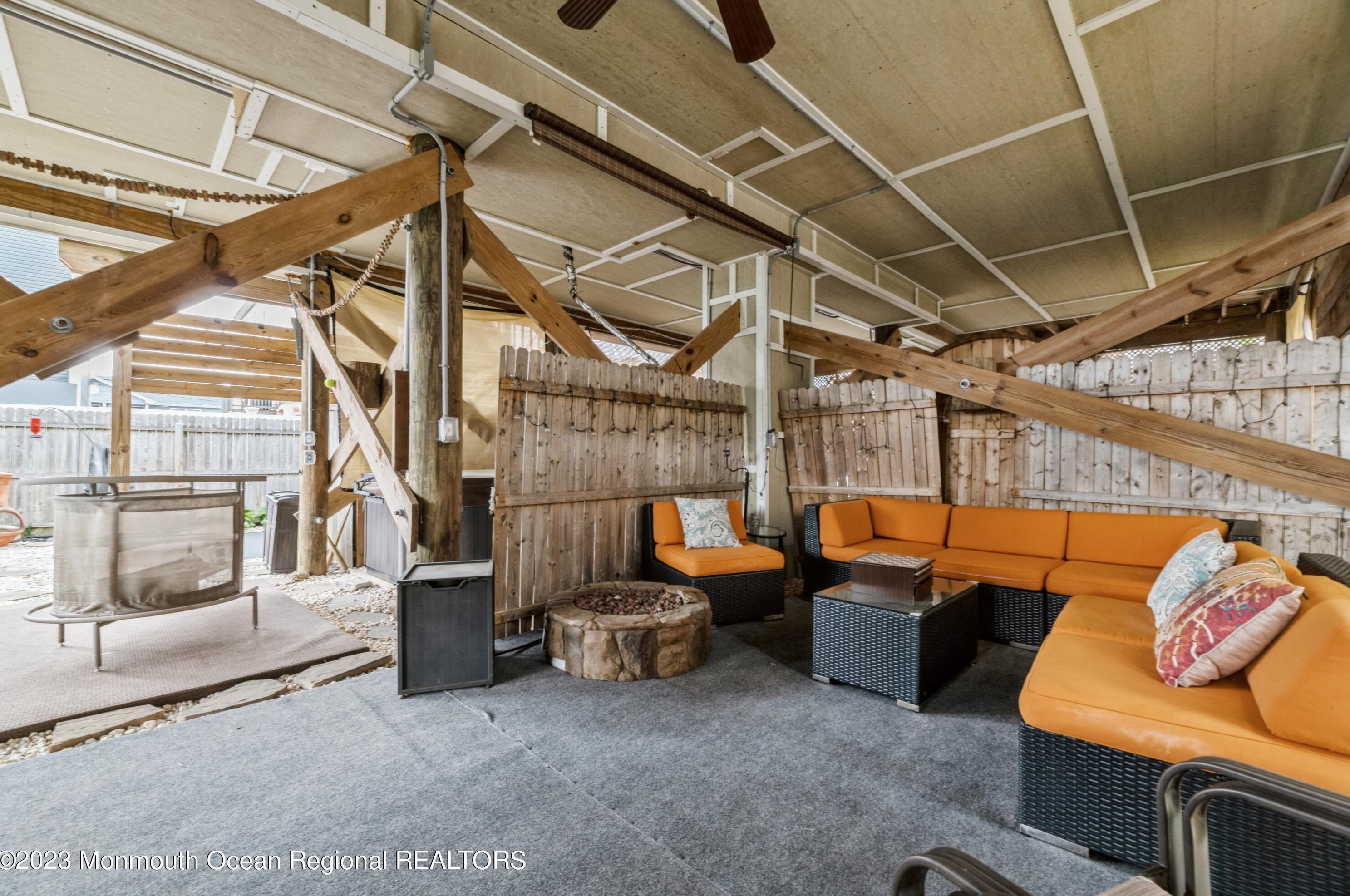 203 Raritan St, Keyport NJ 07735-2656 exterior