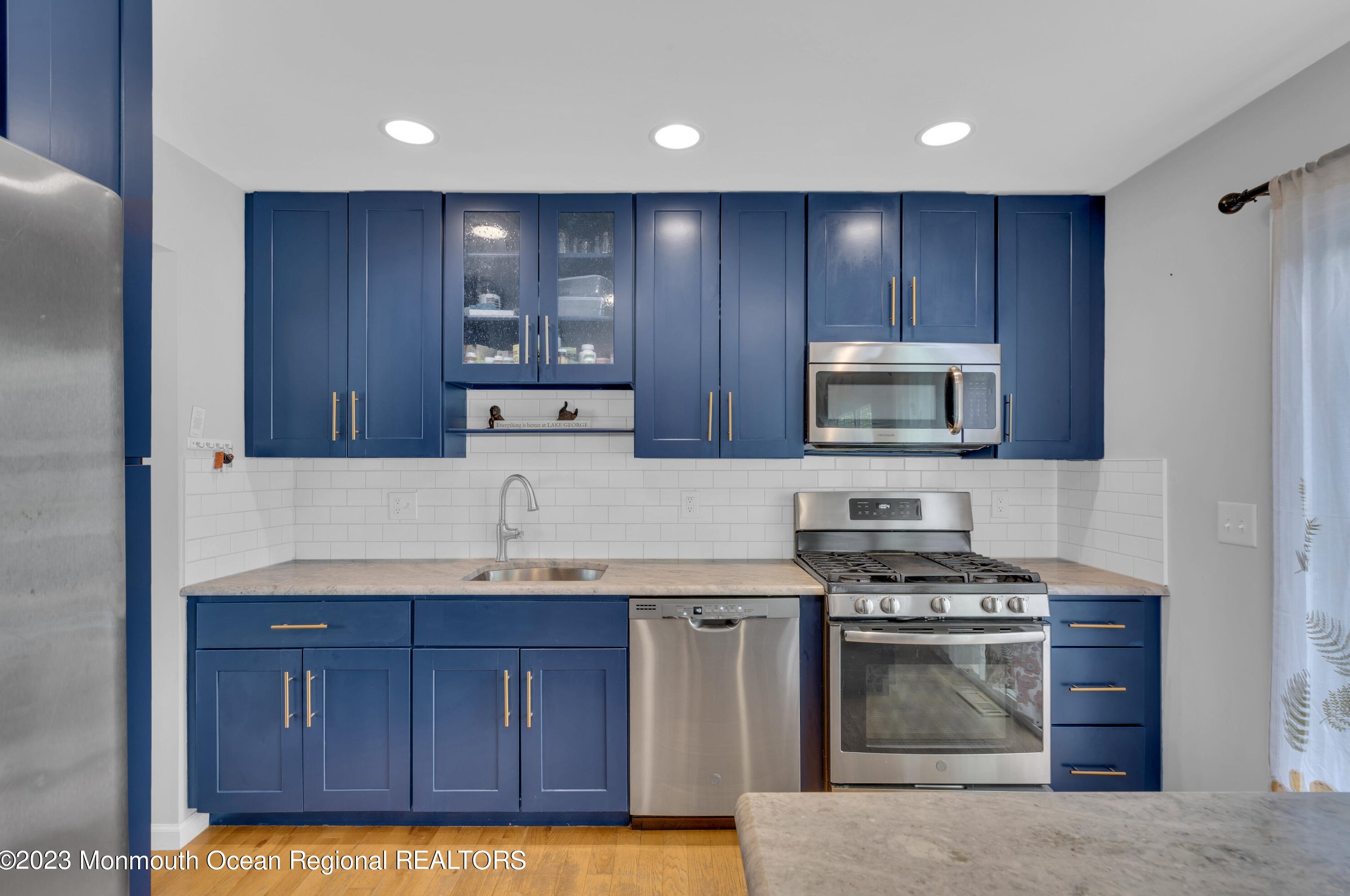 20 East Dr, Toms River NJ  08753-6841 exterior
