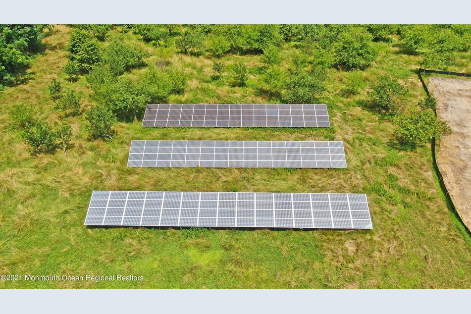 15 Willow Brook Rd, Colts Neck Township, NJ 07722 MLS 22311496