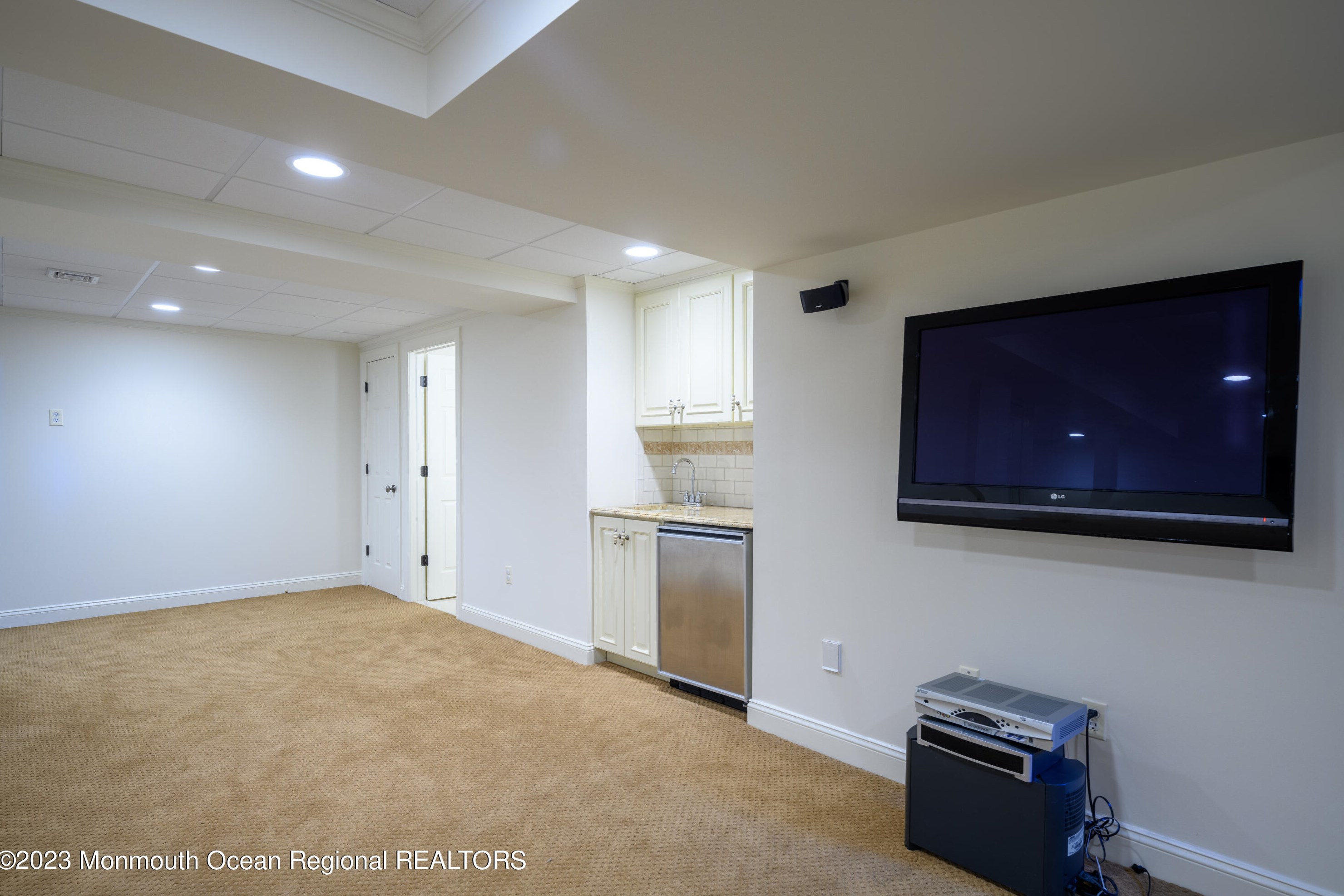 54 Sweet Gum Rd, Wall Township NJ  07731-2936 exterior