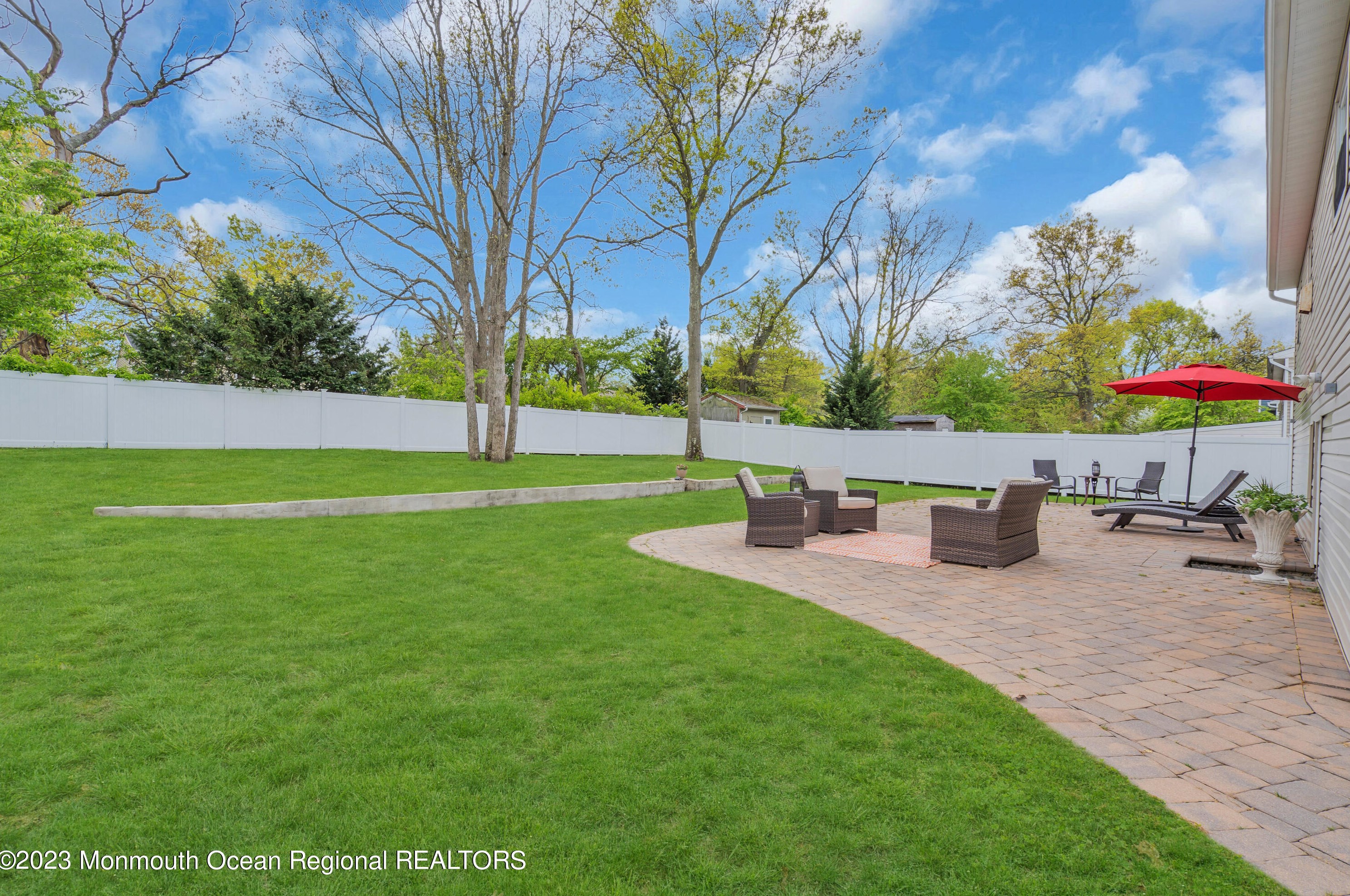 20 Cedar Hill Ln, Toms River NJ  08755-4904 exterior