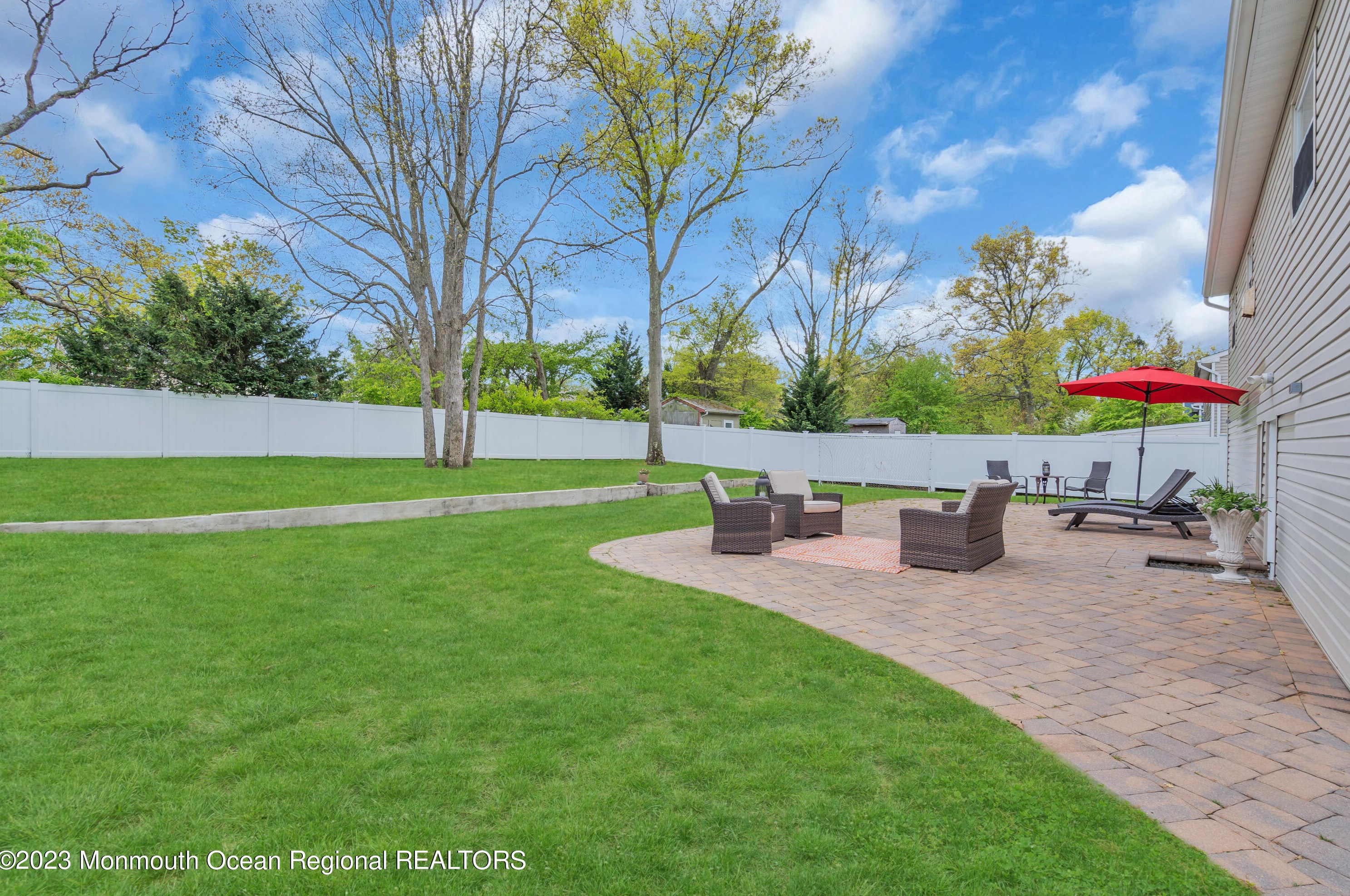 20 Cedar Hill Ln, Toms River NJ  08755-4904 exterior