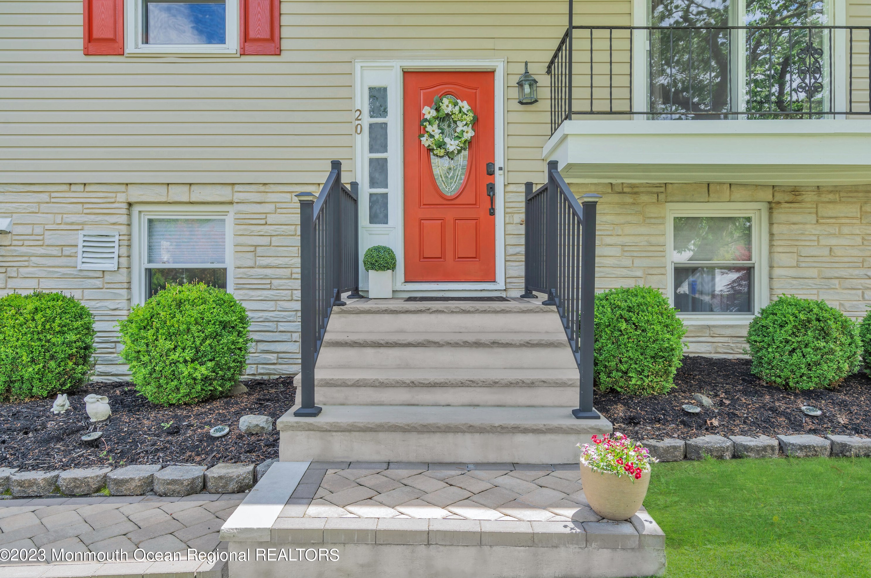 20 Cedar Hill Ln, Toms River NJ  08755-4904 exterior