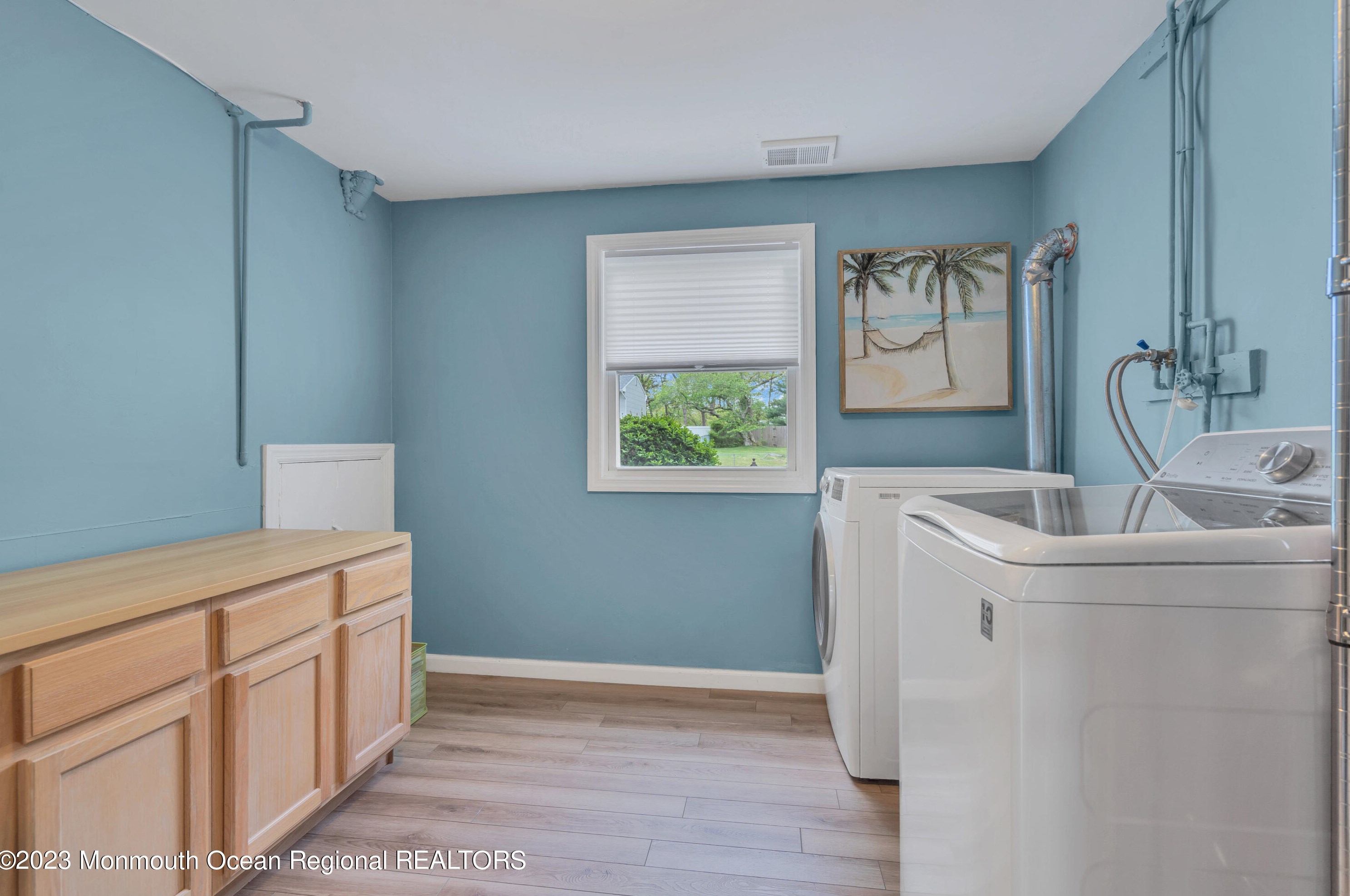 20 Cedar Hill Ln, Toms River NJ  08755-4904 exterior