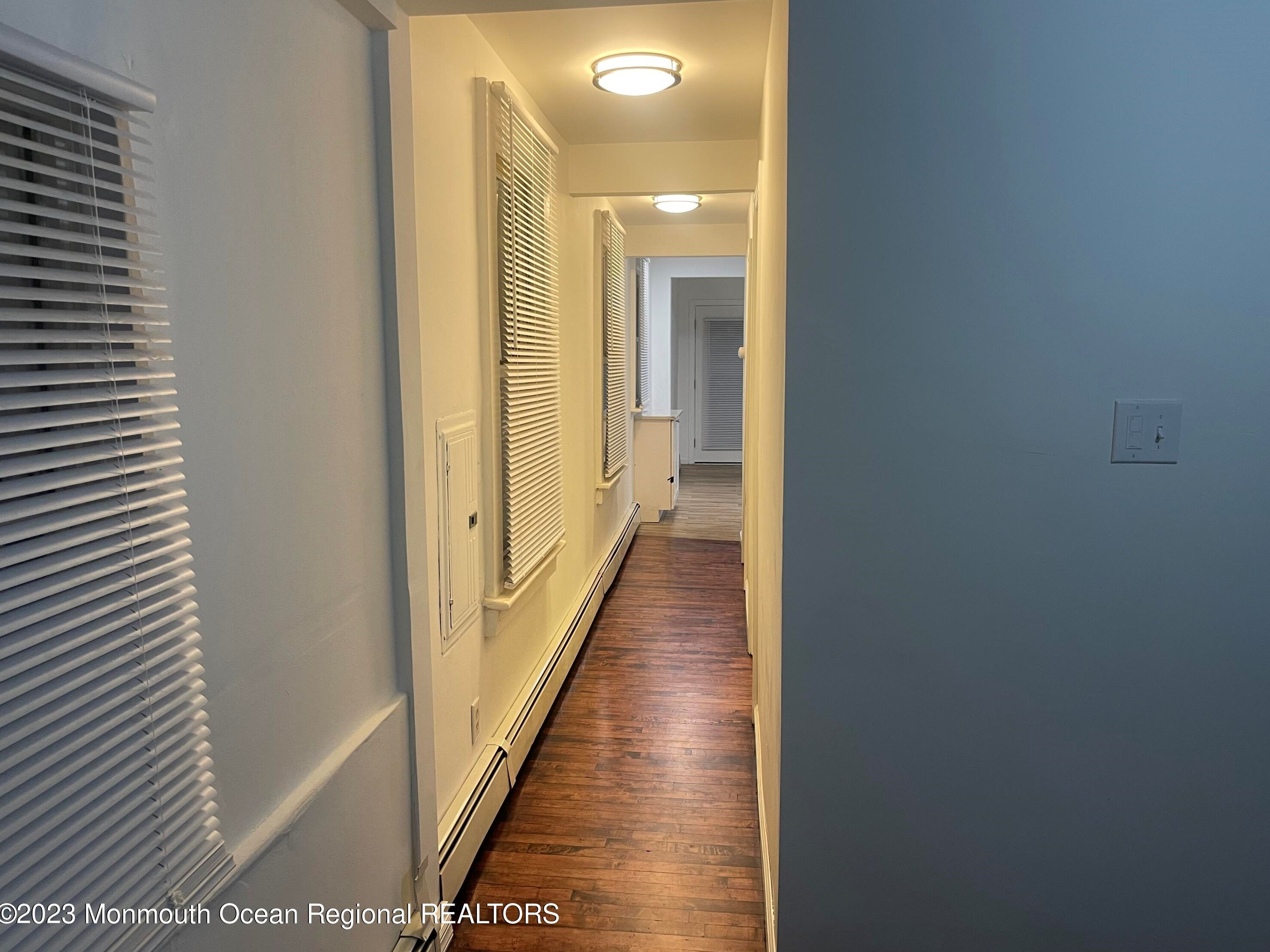 52 Bayview Ave, Ideal Beach NJ  07734-1235 exterior