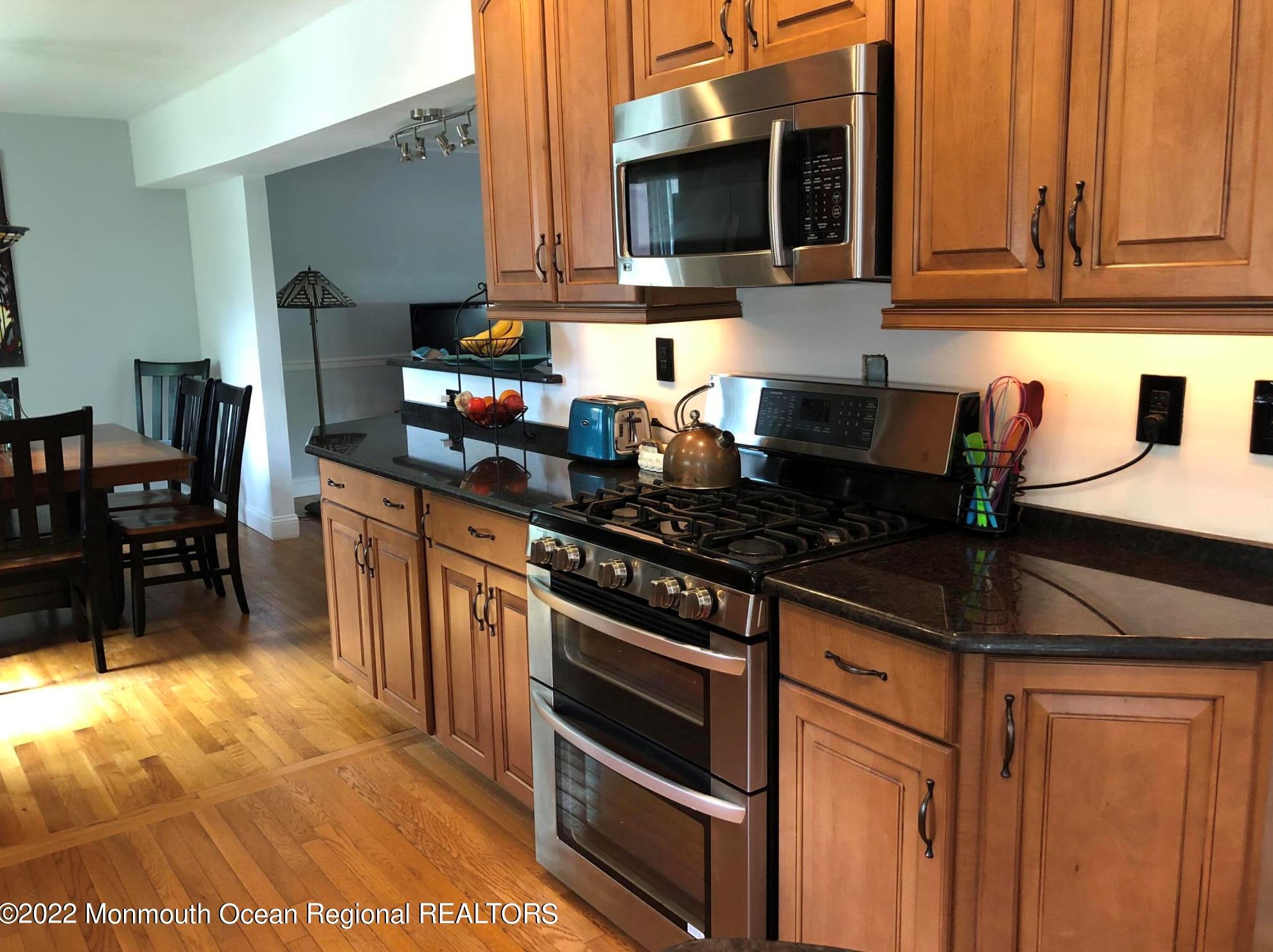 1703 Melville St, Oakhurst NJ 07755-2915 exterior