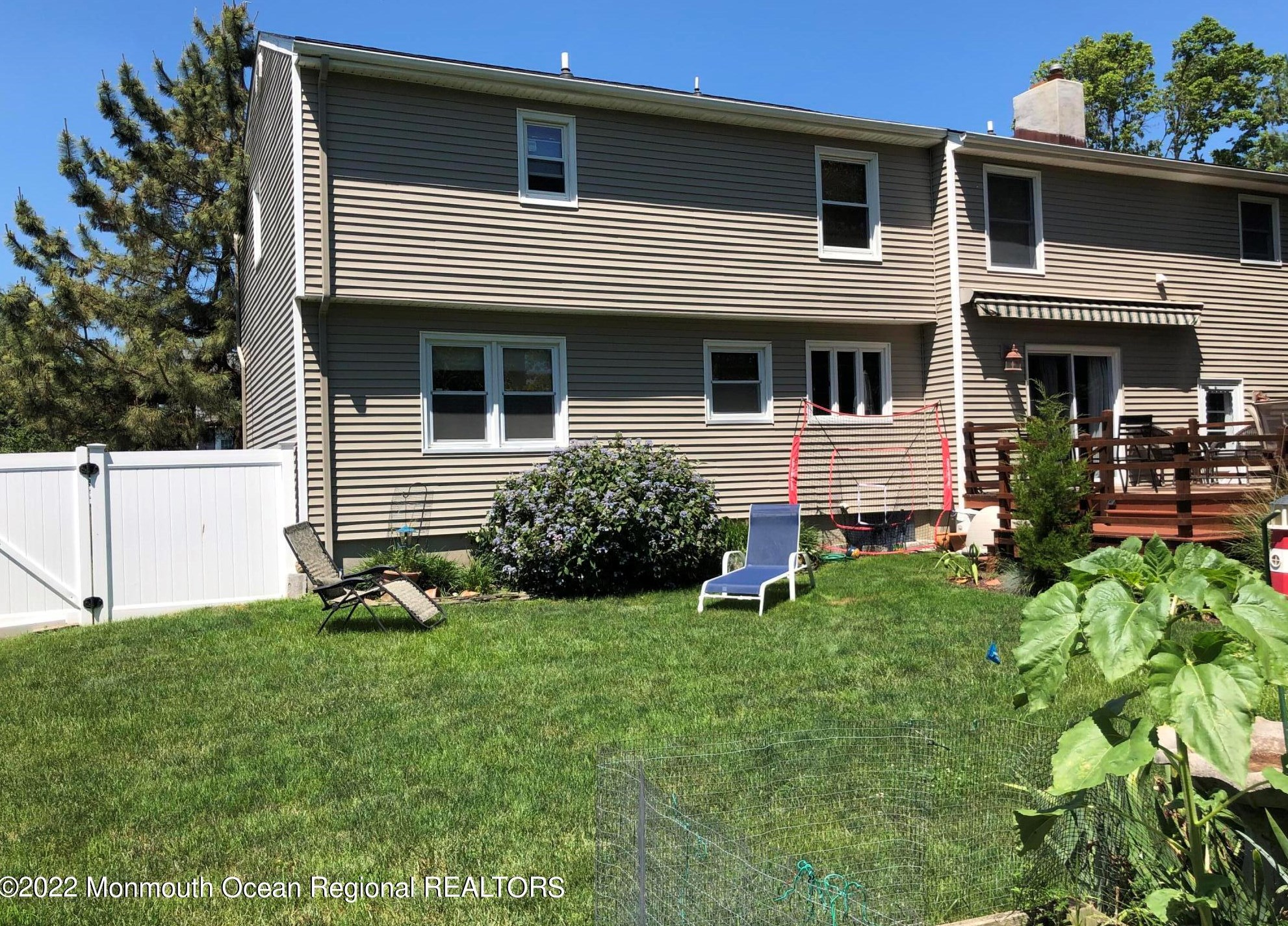 1703 Melville St, Oakhurst NJ 07755-2915 exterior