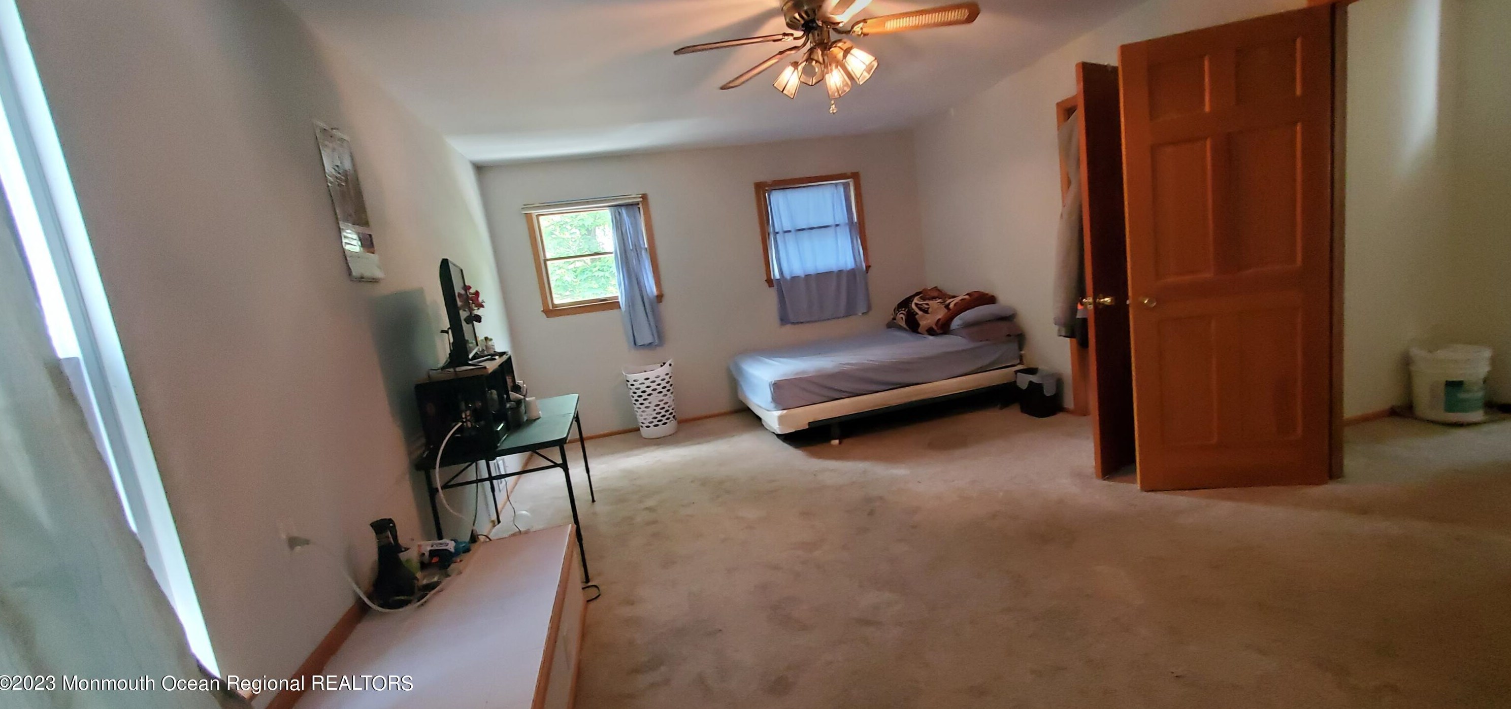 405 Cheyenne Ct, Toms River NJ  08755-4061 exterior