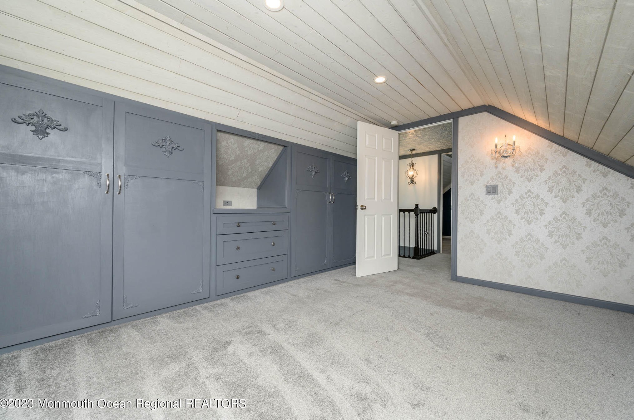 15 Dunlap Ave, Pennsville NJ  08070-1148 exterior