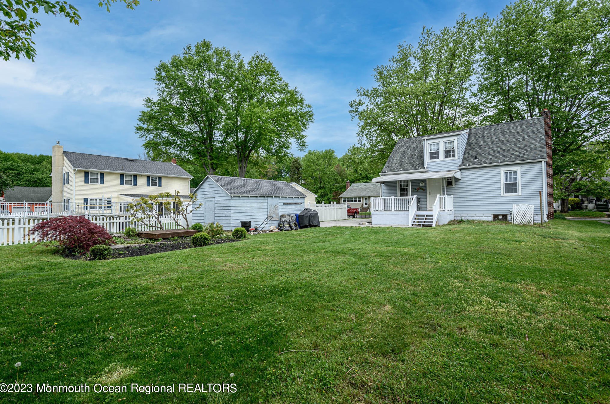 15 Dunlap Ave, Pennsville NJ  08070-1148 exterior